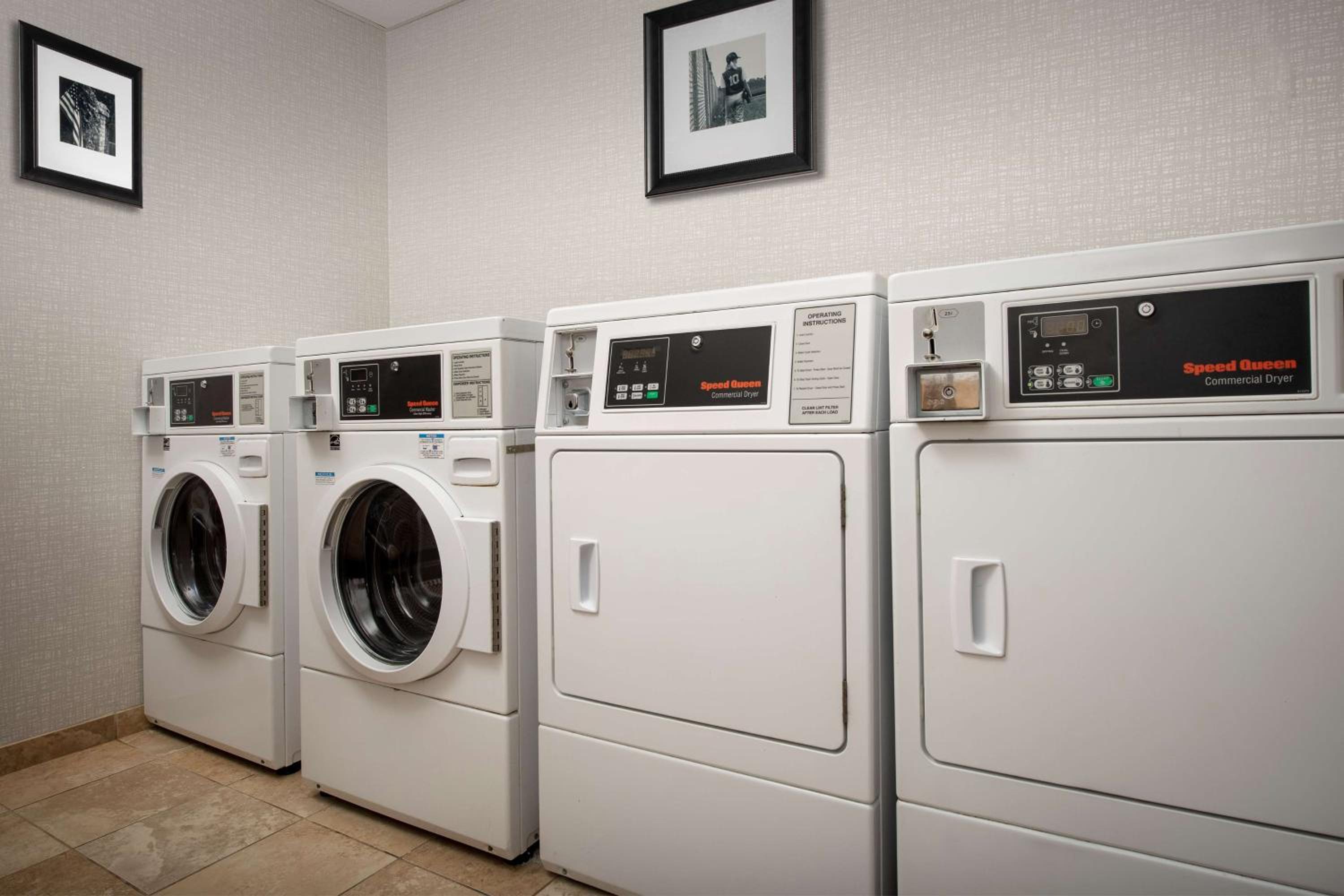 Hampton Inn  Suites Holly Springs - Property Image 3