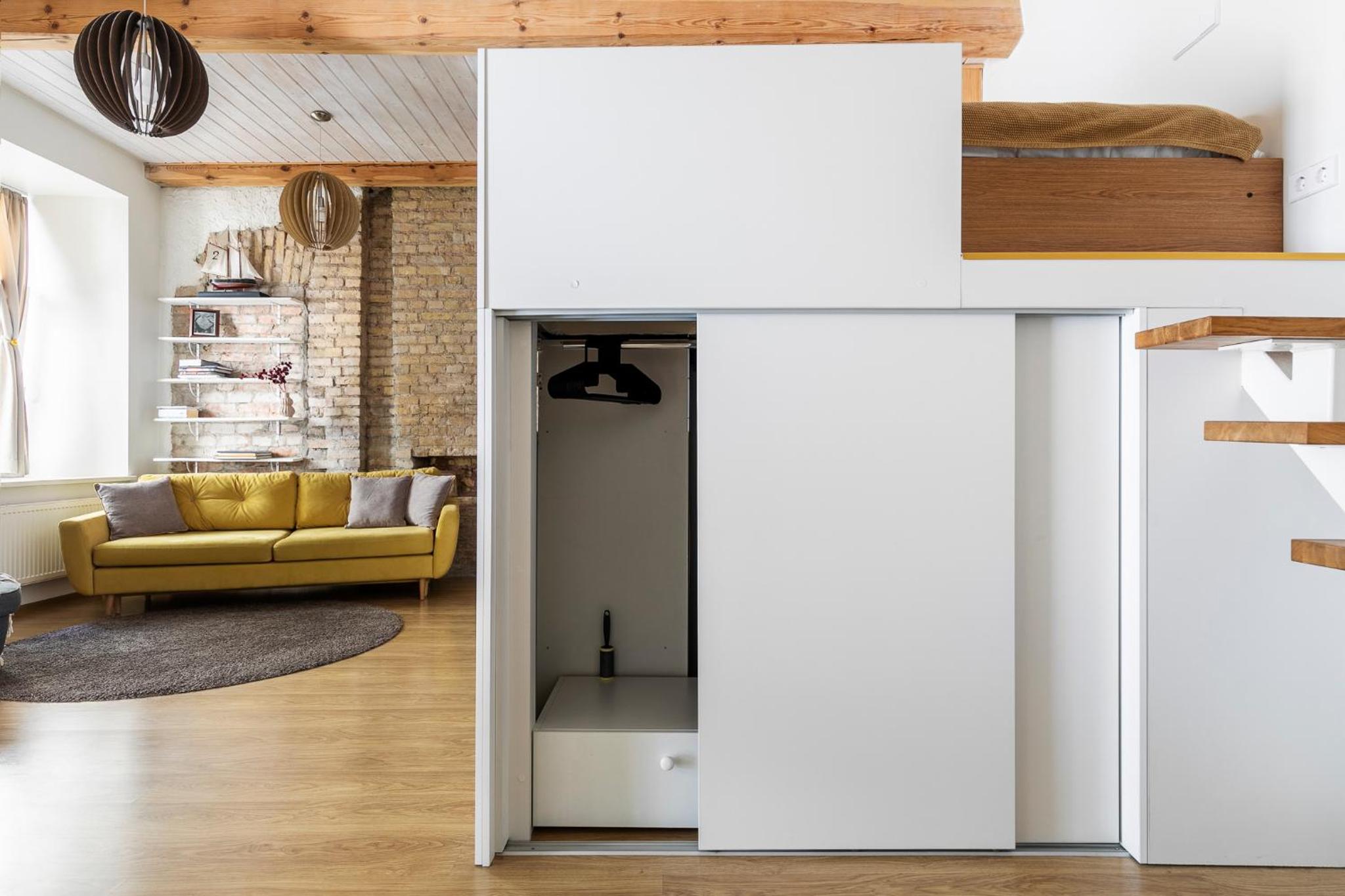 Cozy studio apartment central