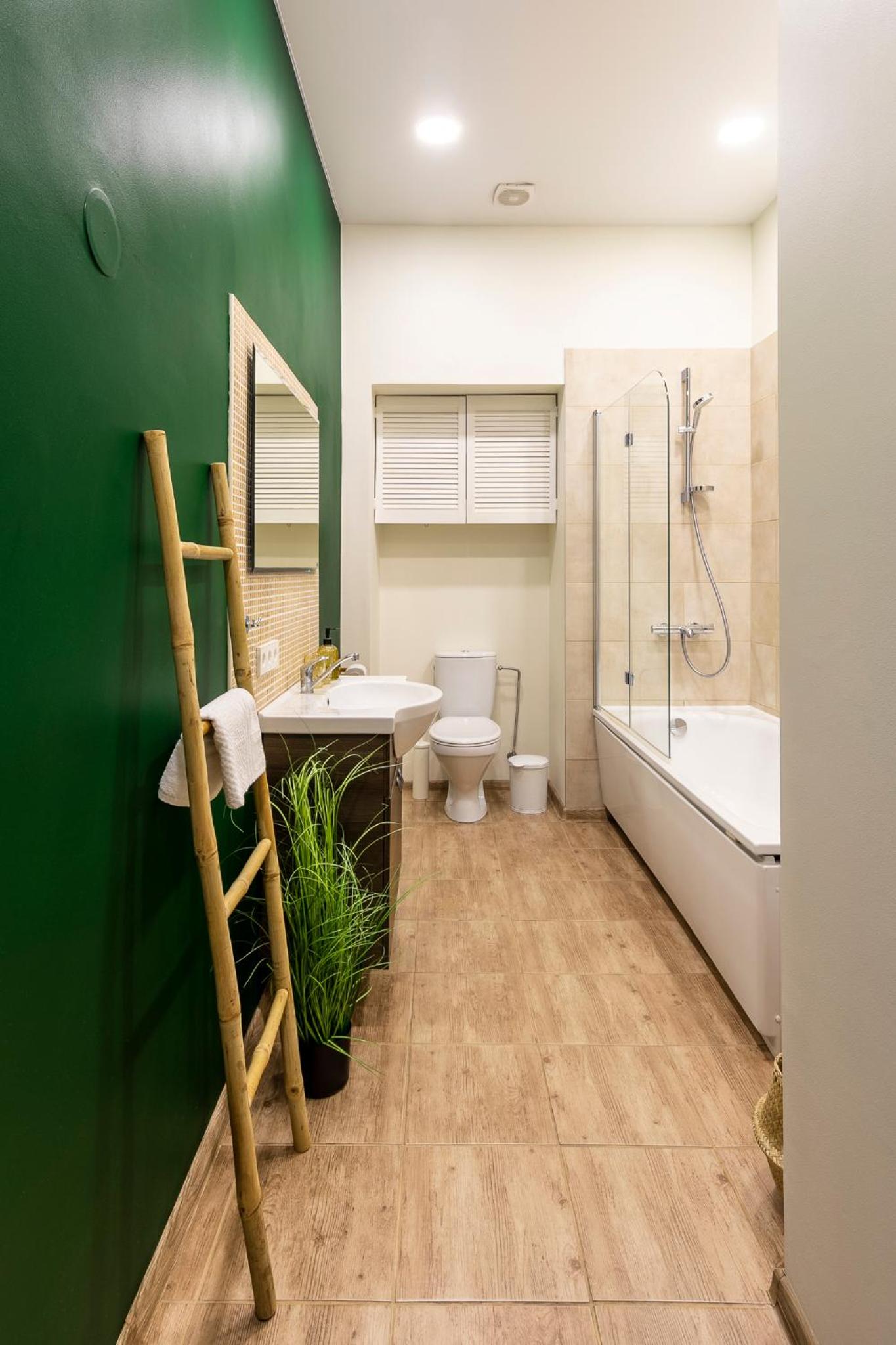 Cozy studio apartment central