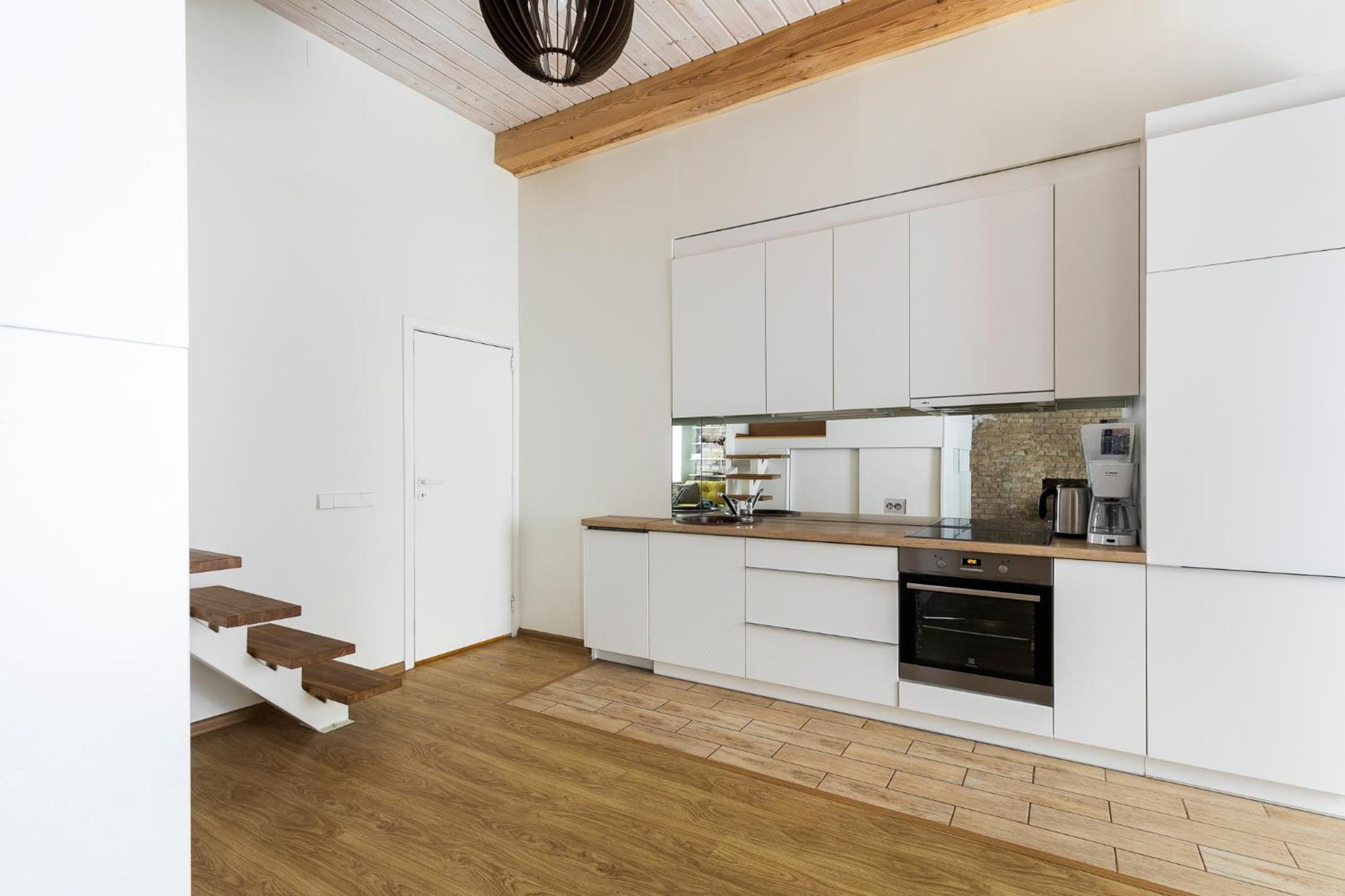Cozy studio apartment central