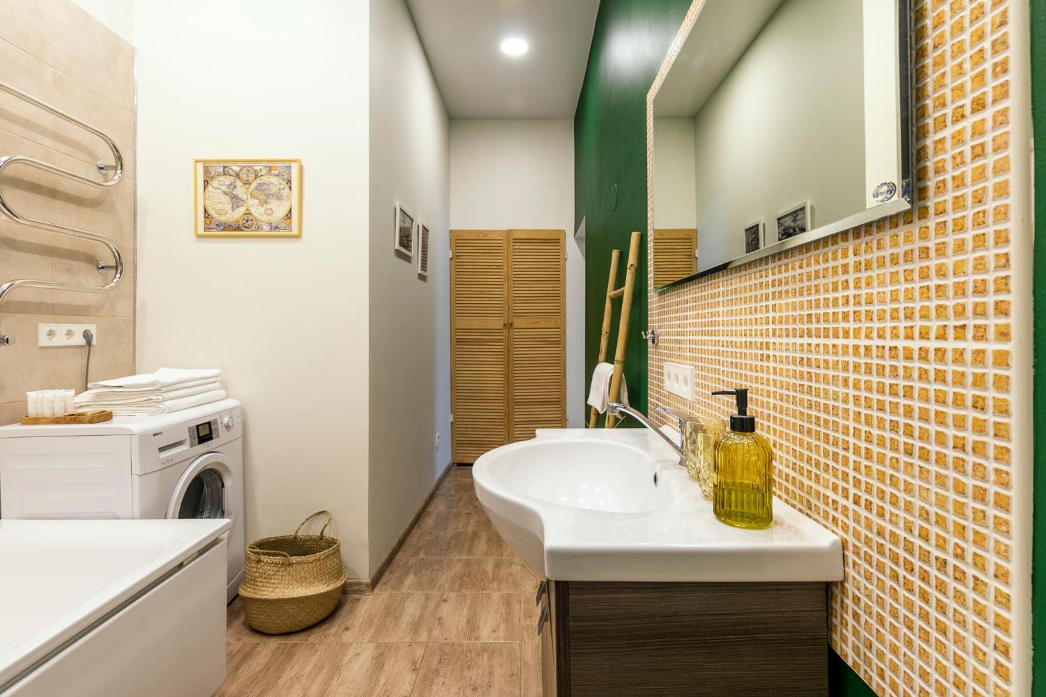 Cozy studio apartment central