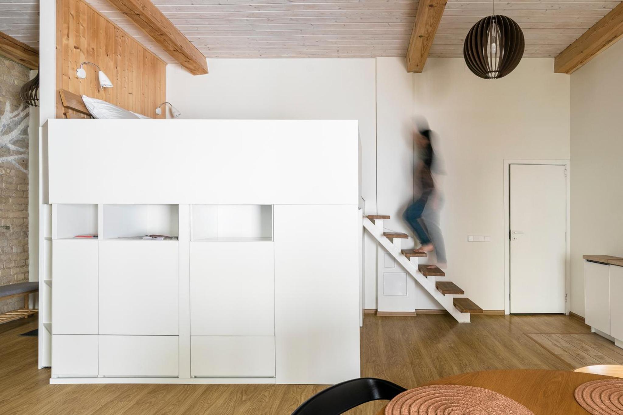 Cozy studio apartment central