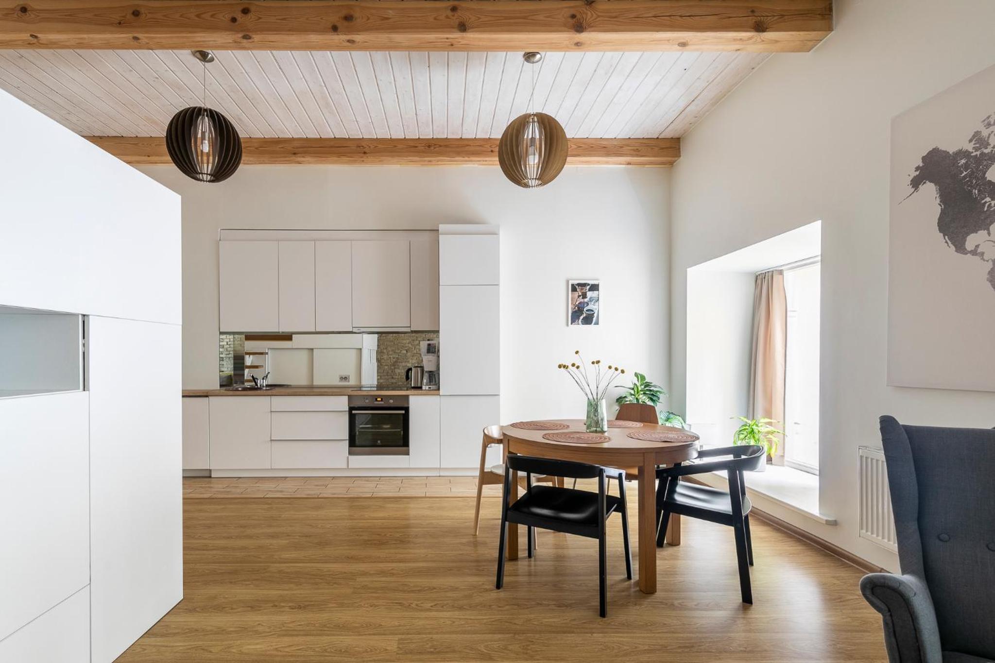 Cozy studio apartment central