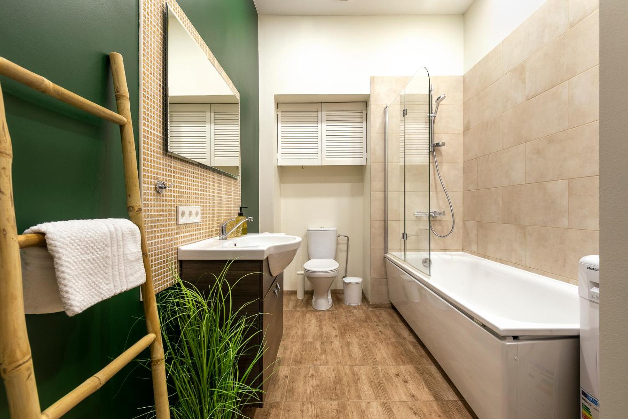 Cozy studio apartment central