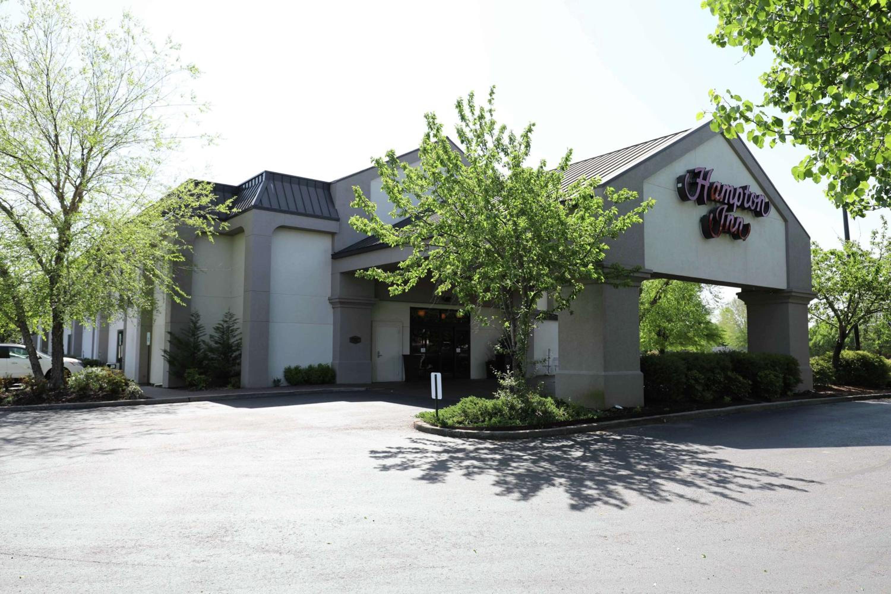 Dyersburg Vacations - Hampton Inn Dyersburg - Property Image 1