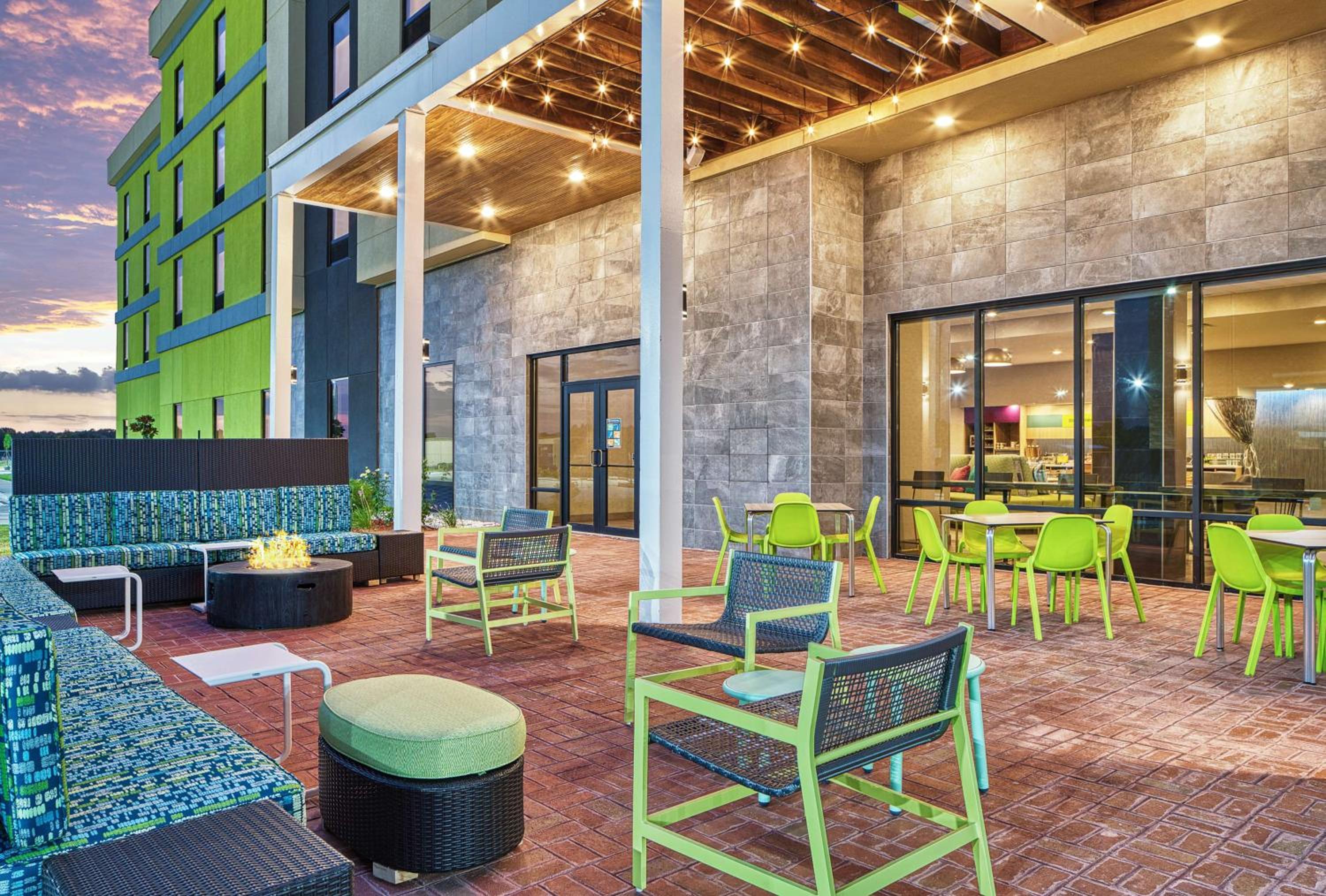 Batesville Vacations - Home2 Suites By Hilton Batesville - Property Image 2