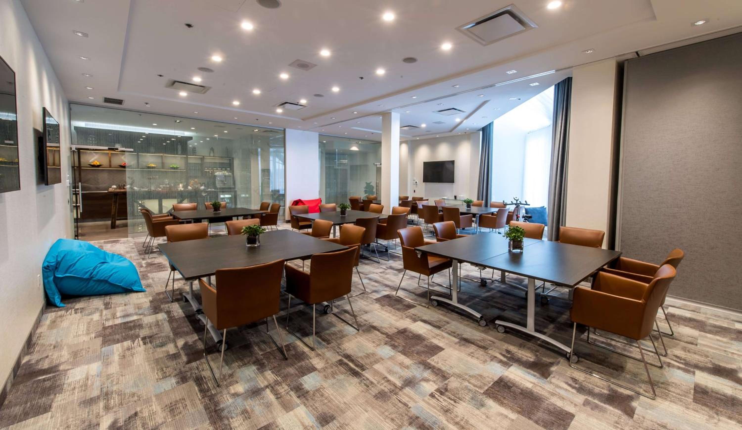 Montreal Vacations - Hilton Montreal/Laval - Property Image 5