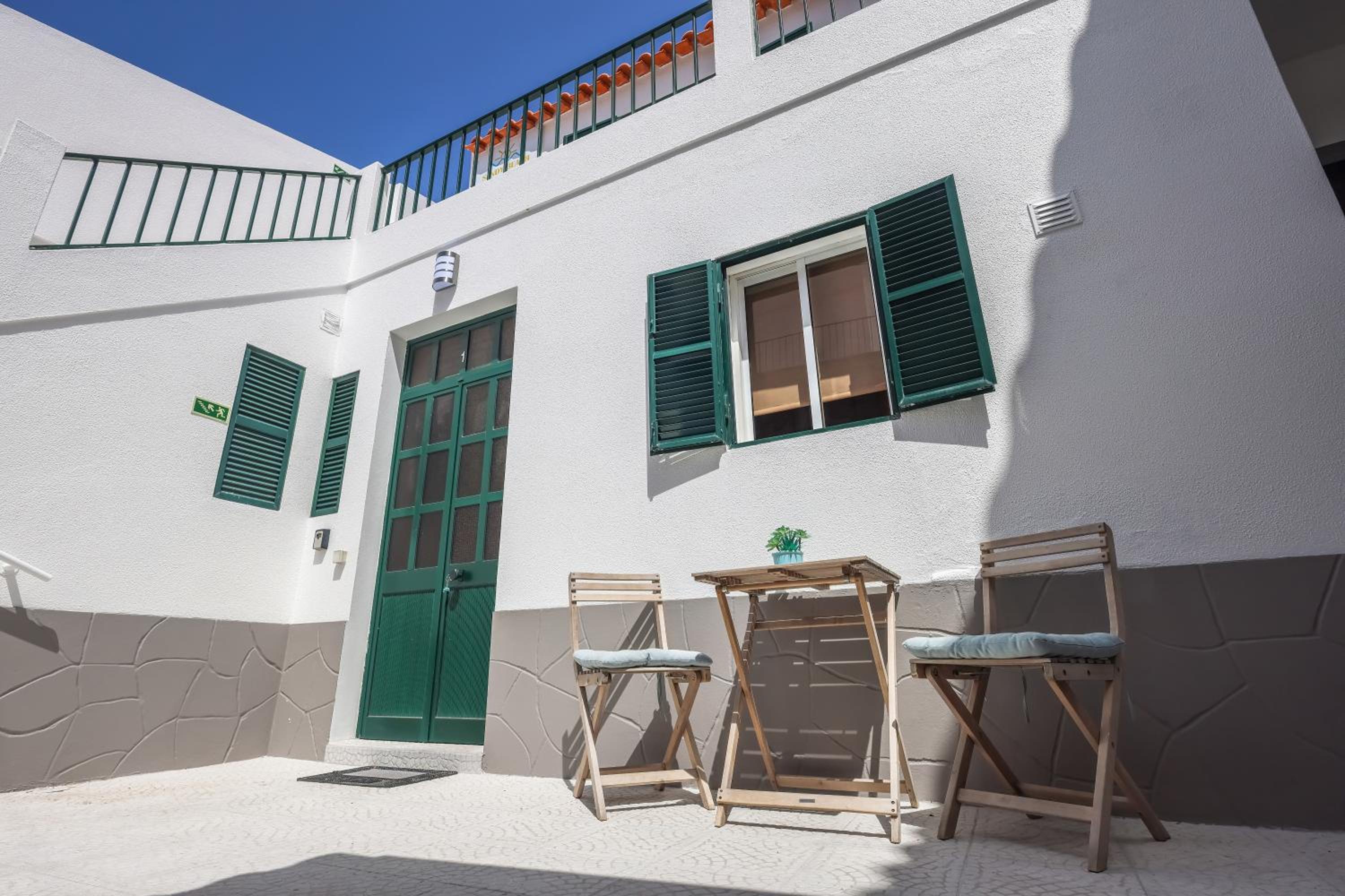 SandyBeachApartment