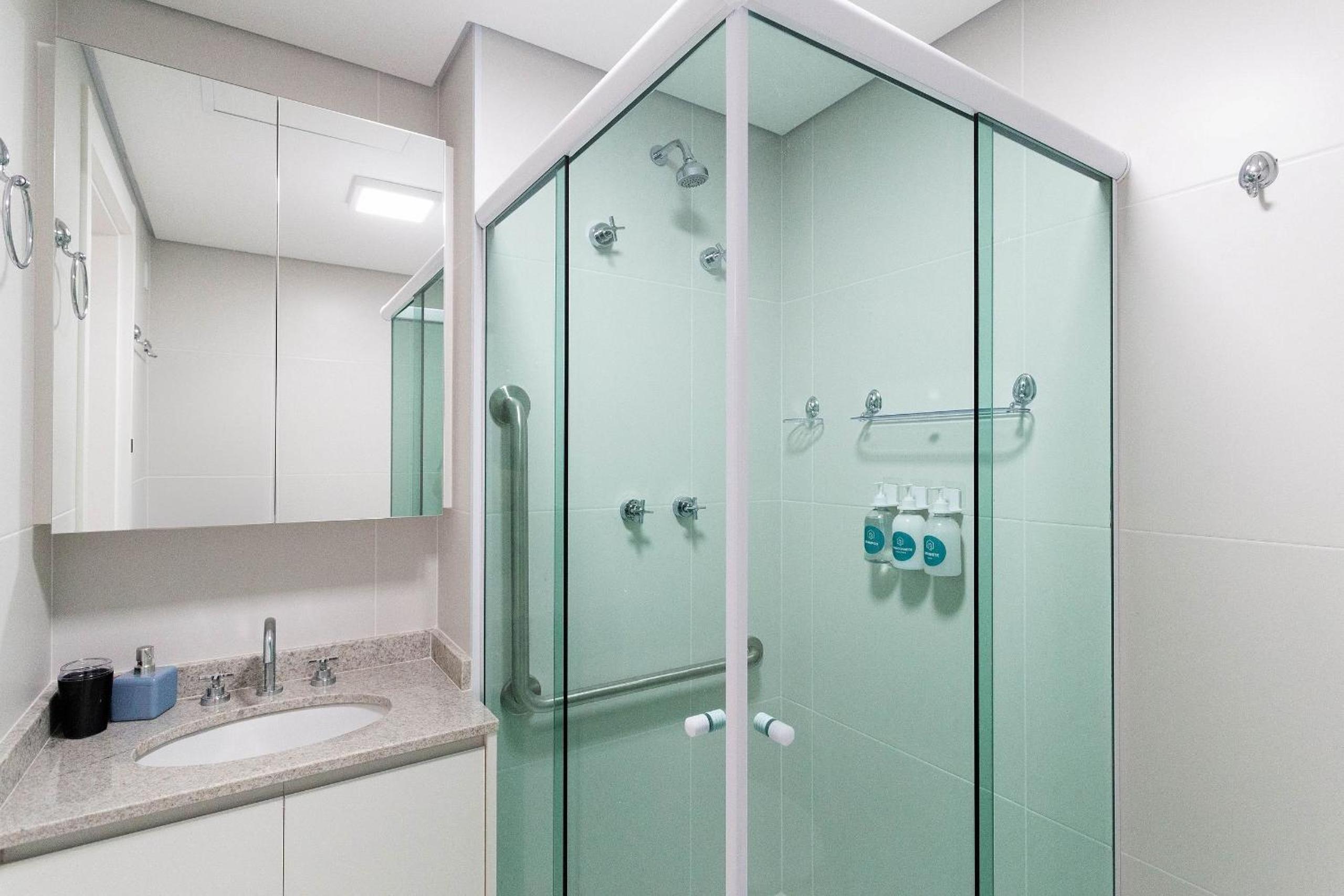 ID Lisboa condo - Studios by season