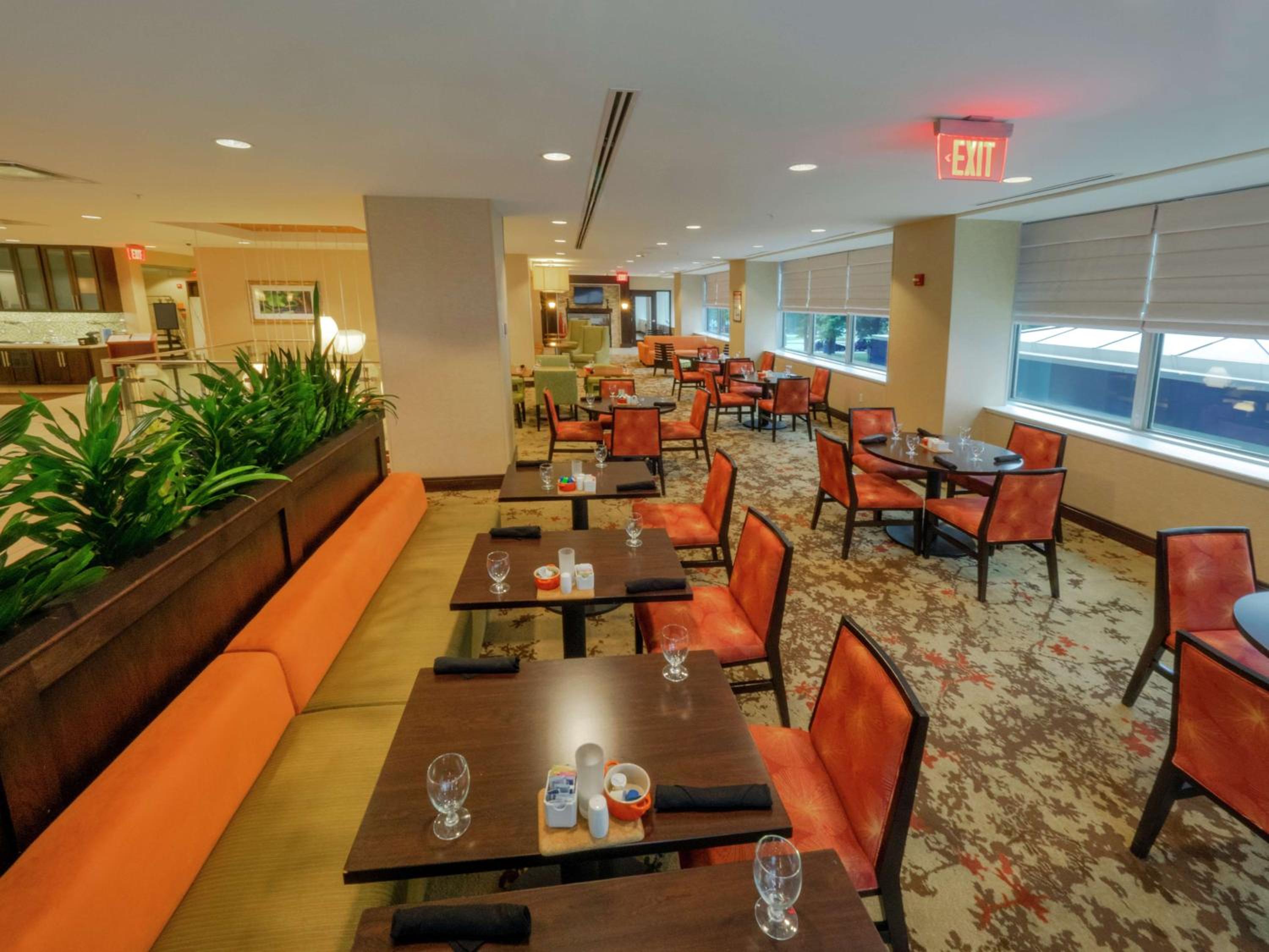 Buffalo Vacations - The Hilton Garden Inn Buffalo-Downtown - Property Image 8