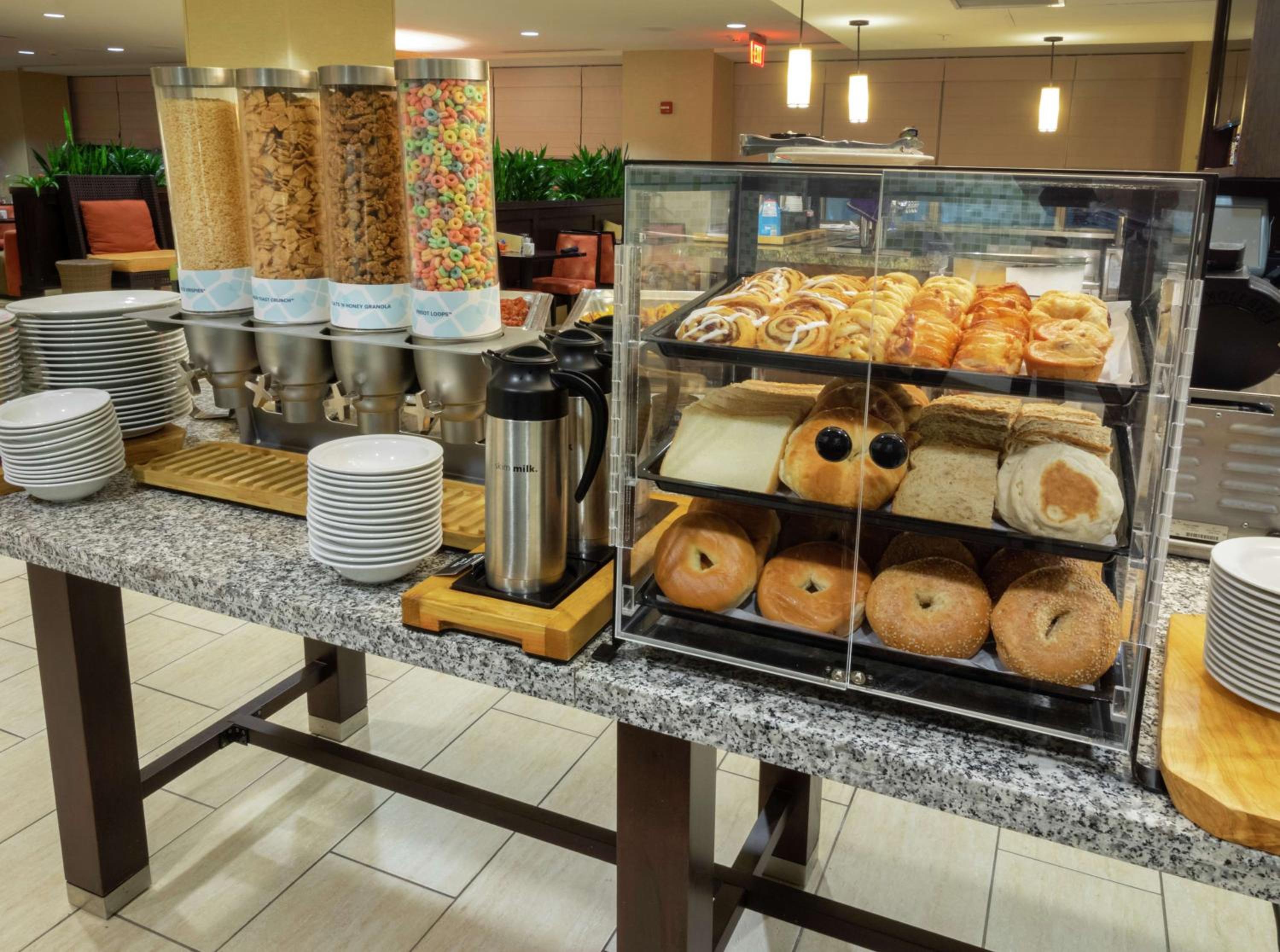 Buffalo Vacations - The Hilton Garden Inn Buffalo-Downtown - Property Image 4
