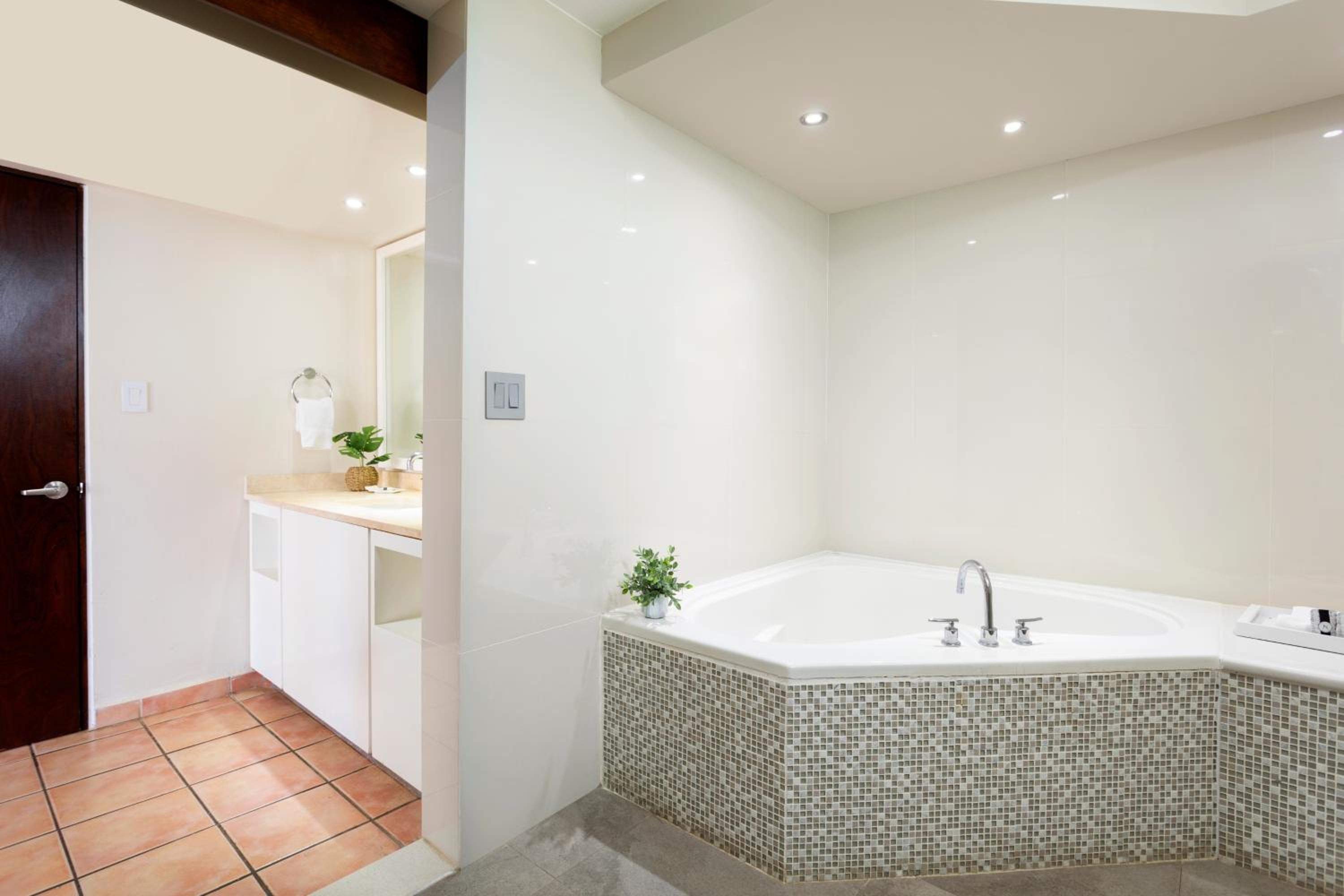 Rincon Beach Resort - Property Image 1