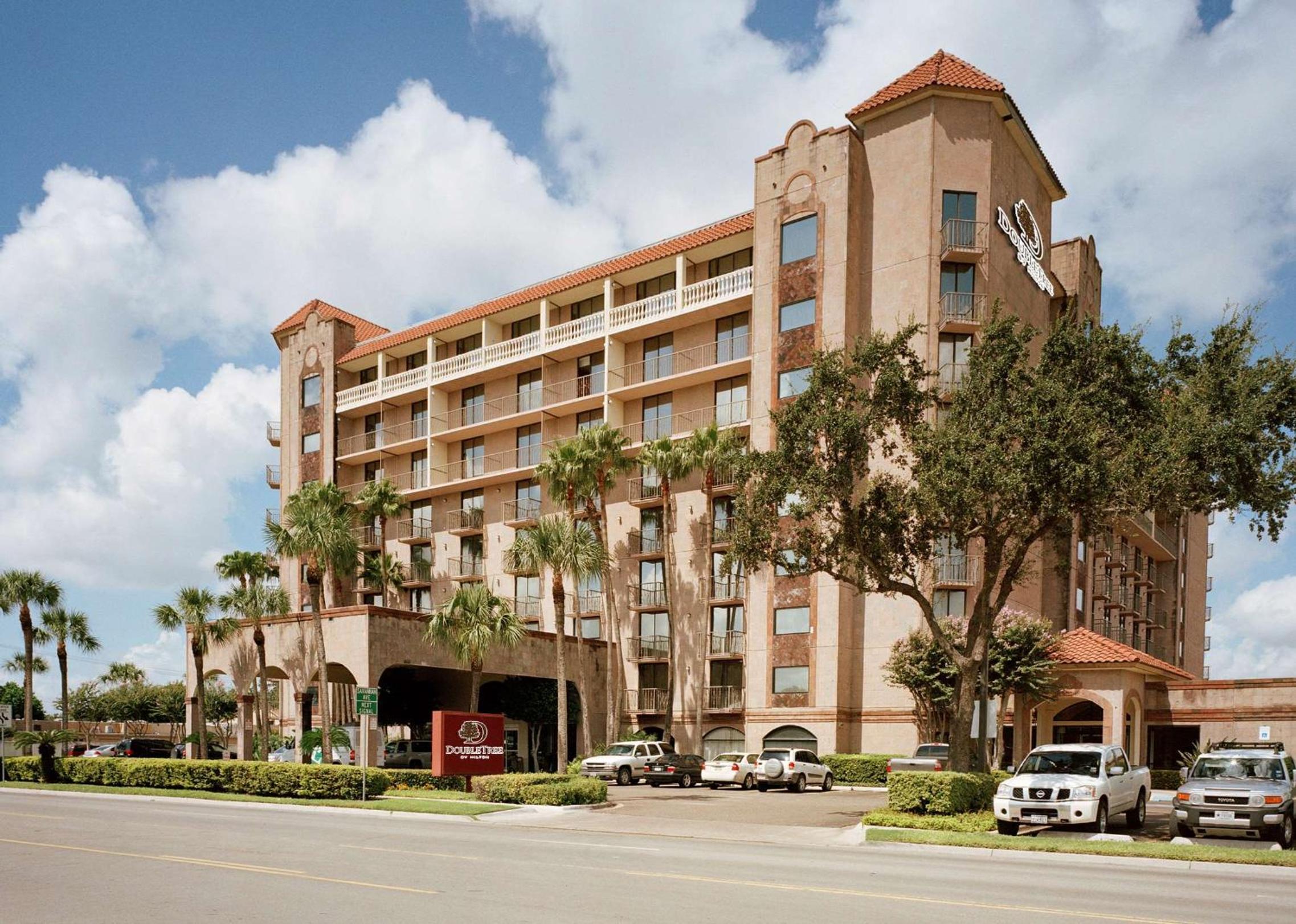 Doubletree by Hilton McAllen view 2