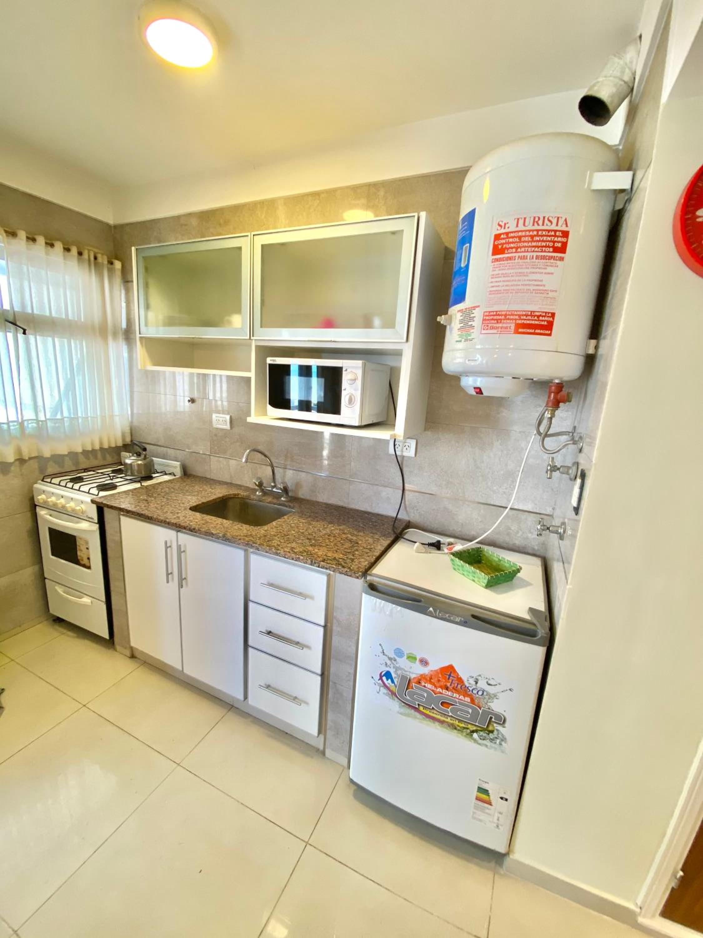 Moderno monoambiente con vista al mar zona centro