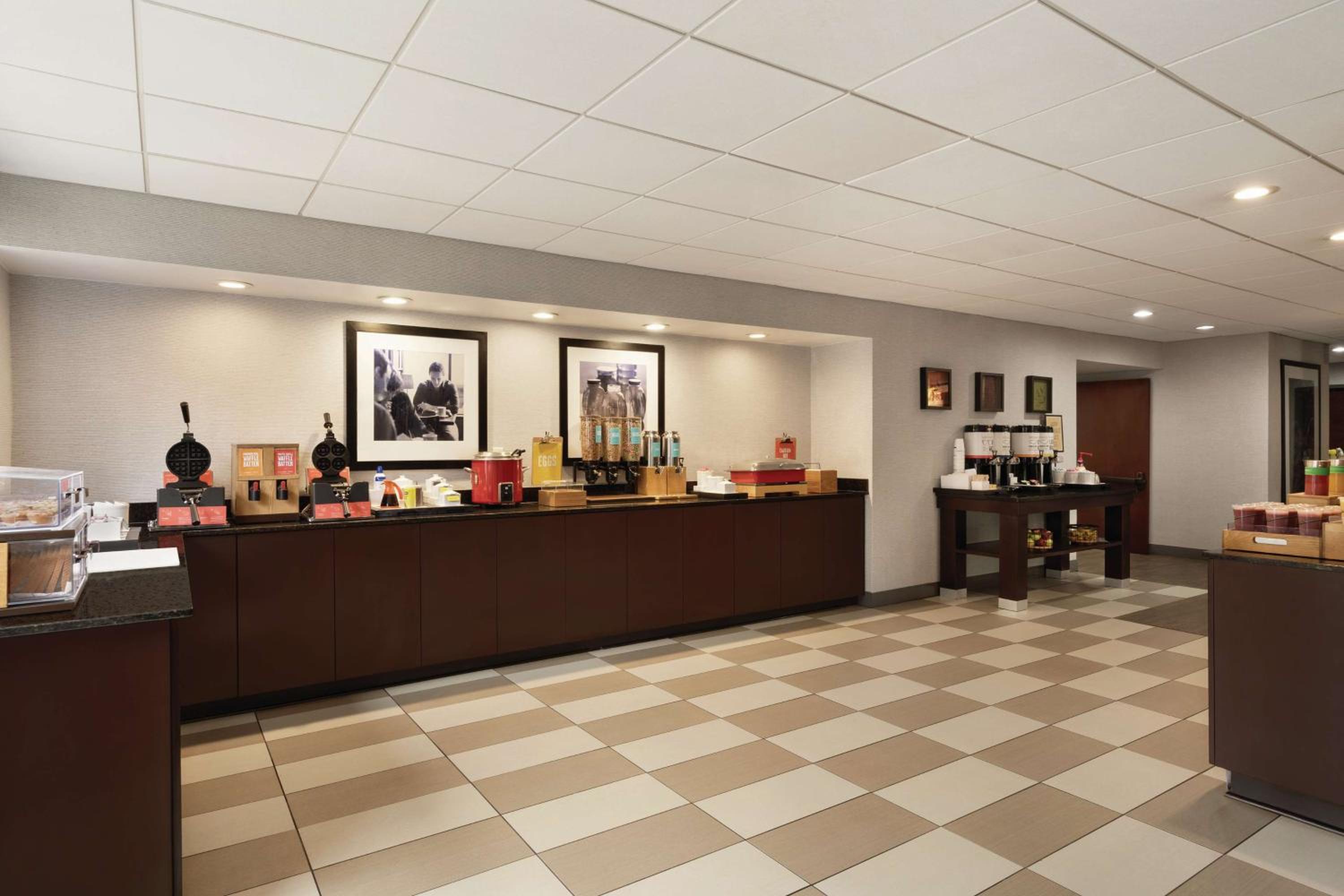 Hampton Inn Atlanta-Stone Mountain - Property Image 3