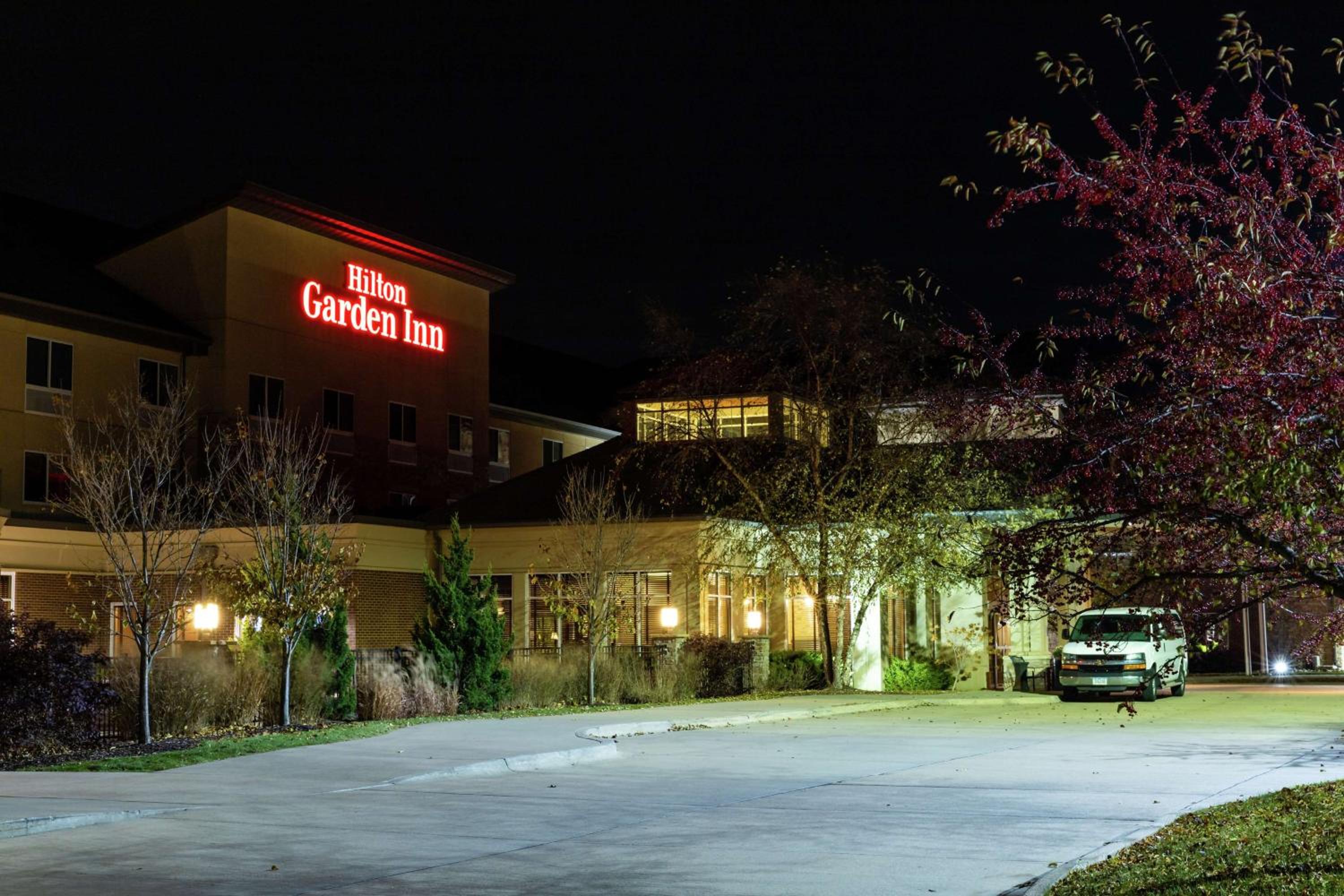 Des Moines Vacations - Hilton Garden Inn West Des Moines - Property Image 3