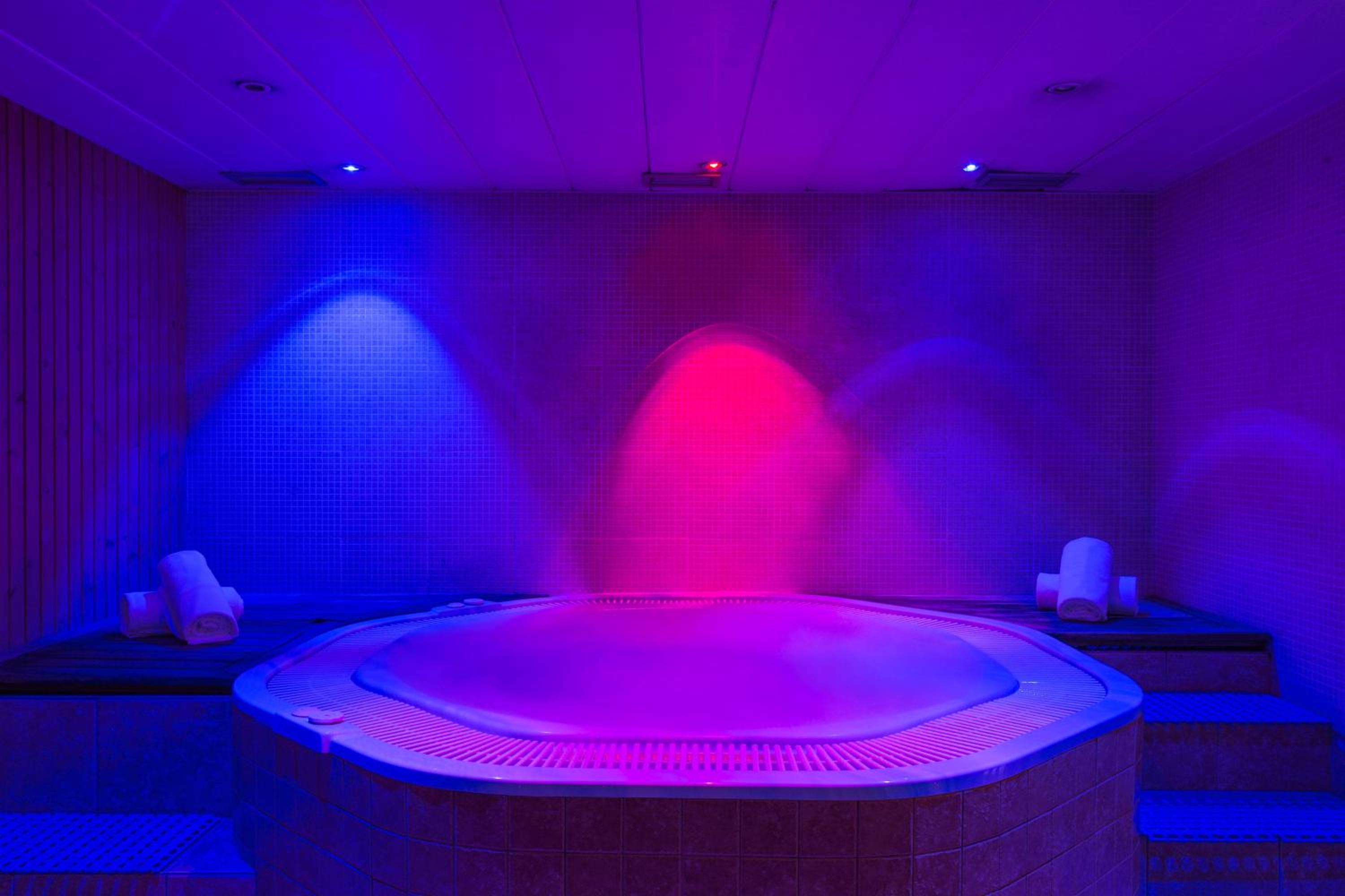 Andorra la Vella Vacations - Hotel Magic Andorra - Property Image 3