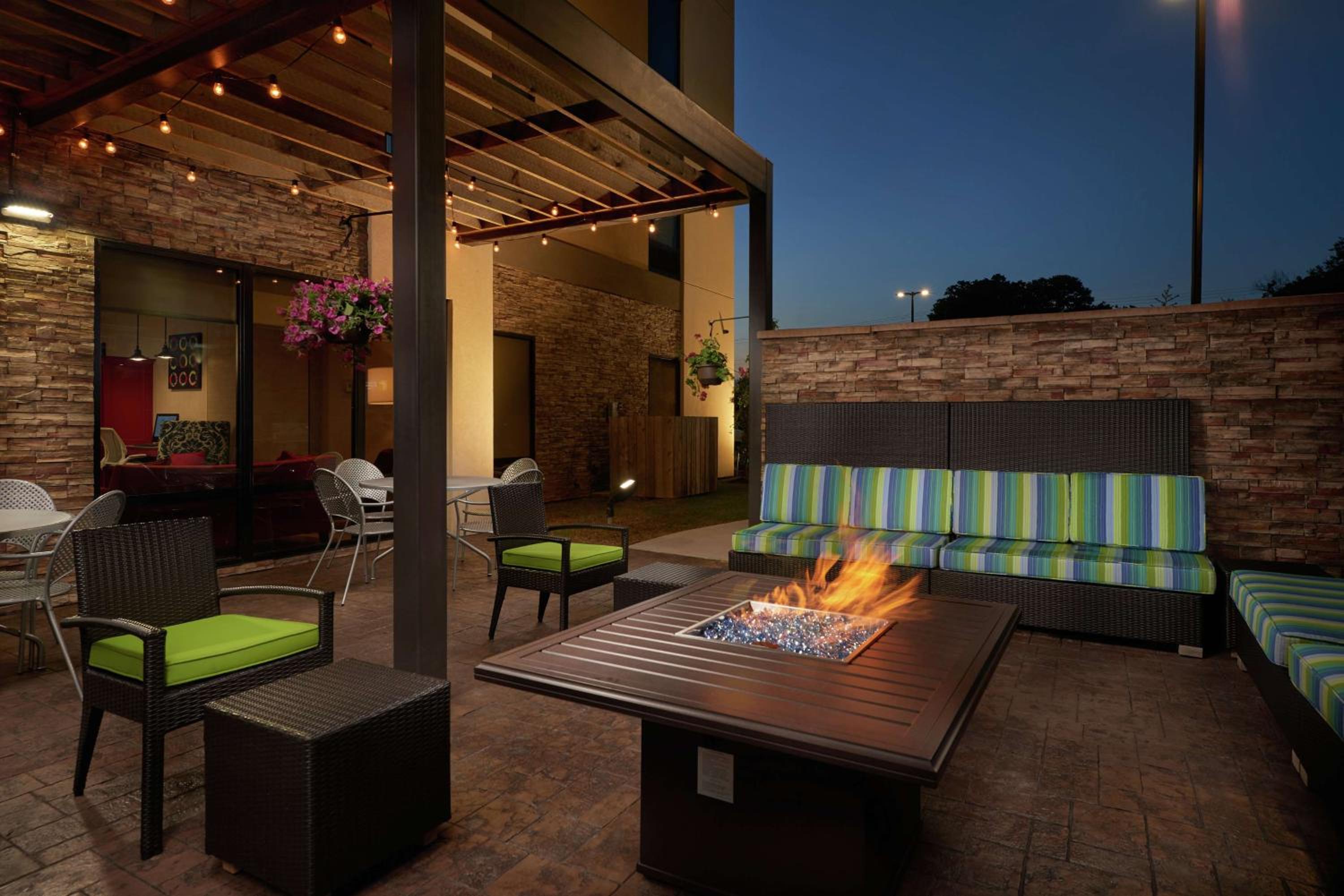 Muskogee Vacations - Home2 Suites By Hilton Muskogee - Property Image 3