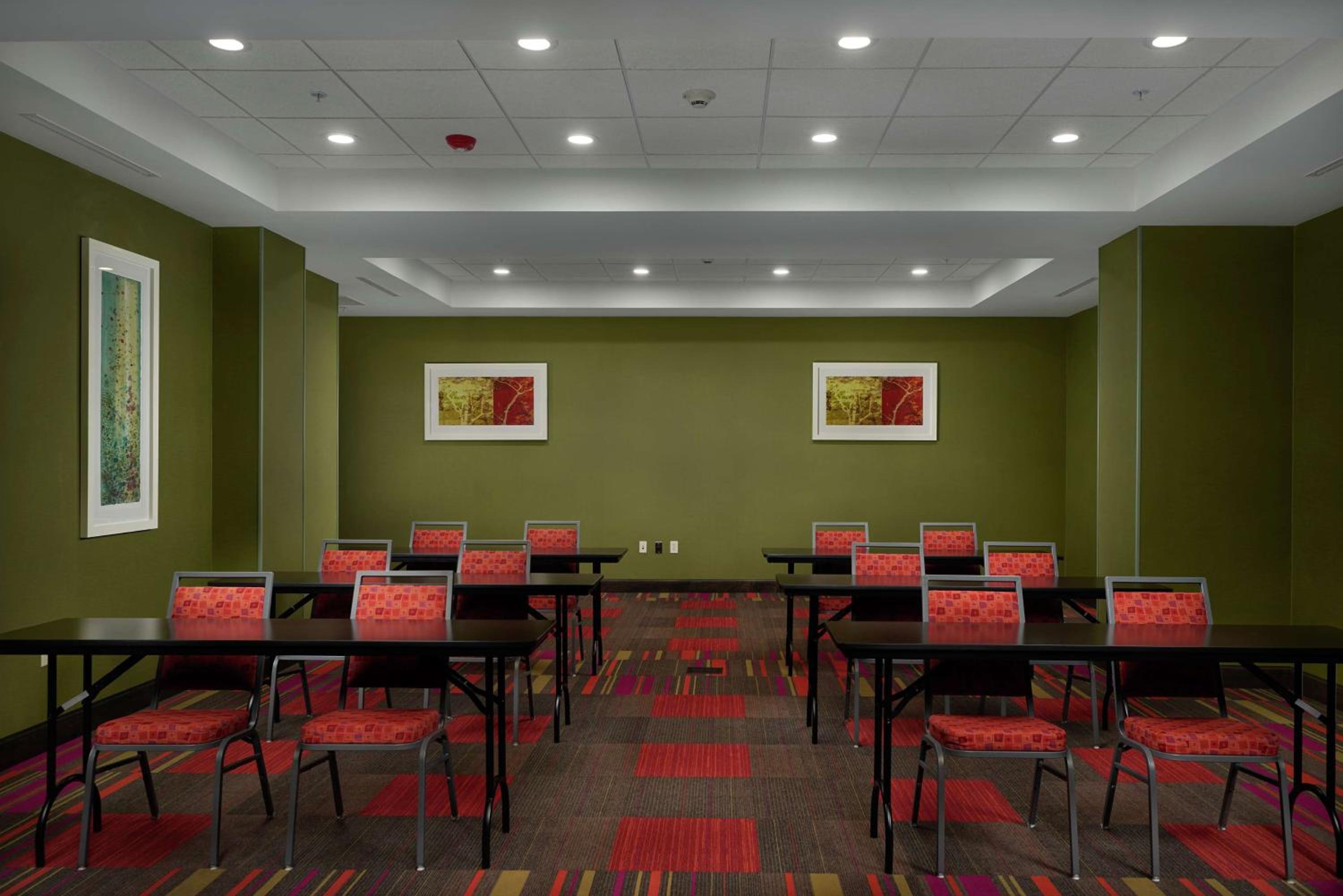 Muskogee Vacations - Home2 Suites By Hilton Muskogee - Property Image 12