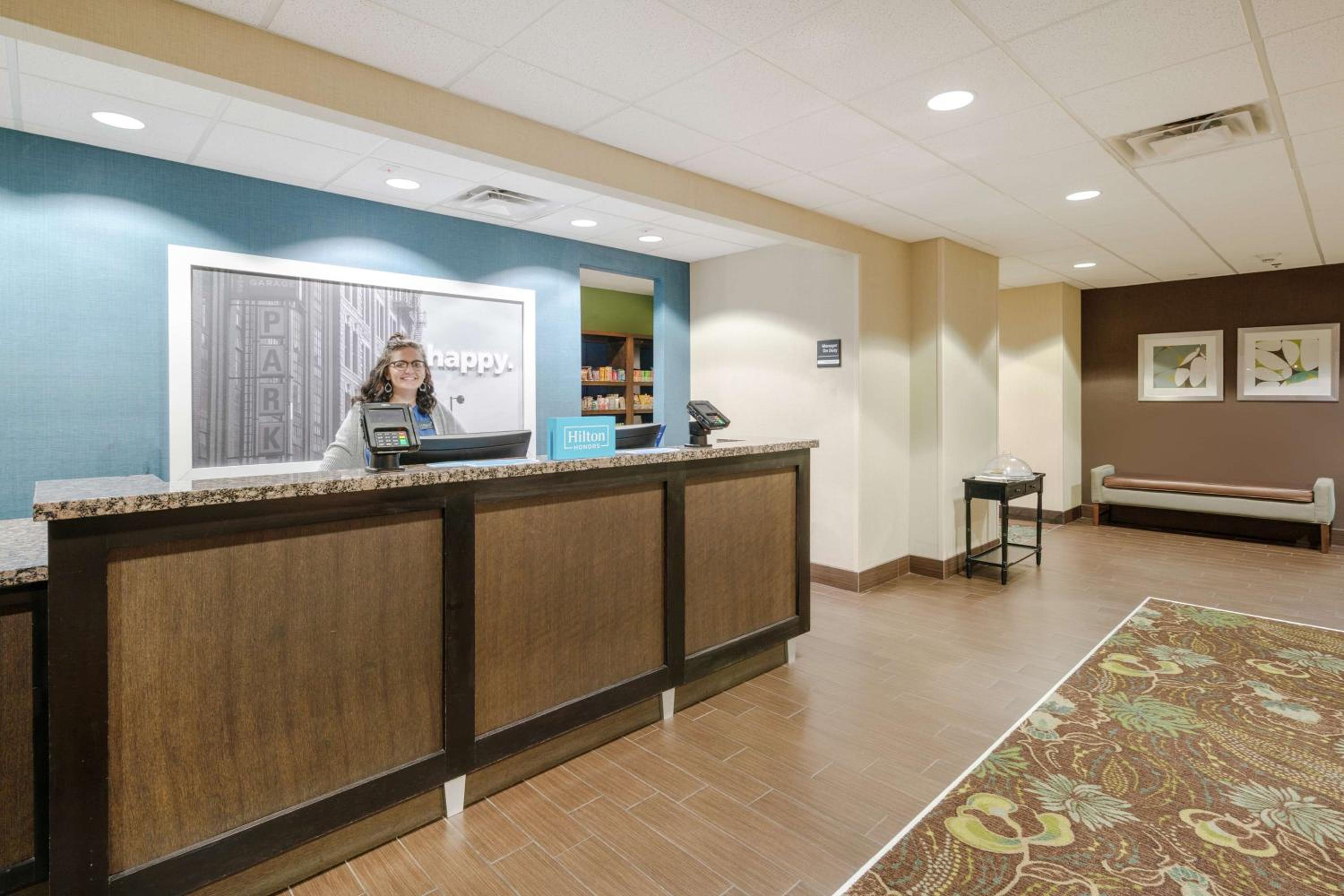 Huntington Vacations - Hampton Inn University Area, Huntington, Wv - Property Image 3
