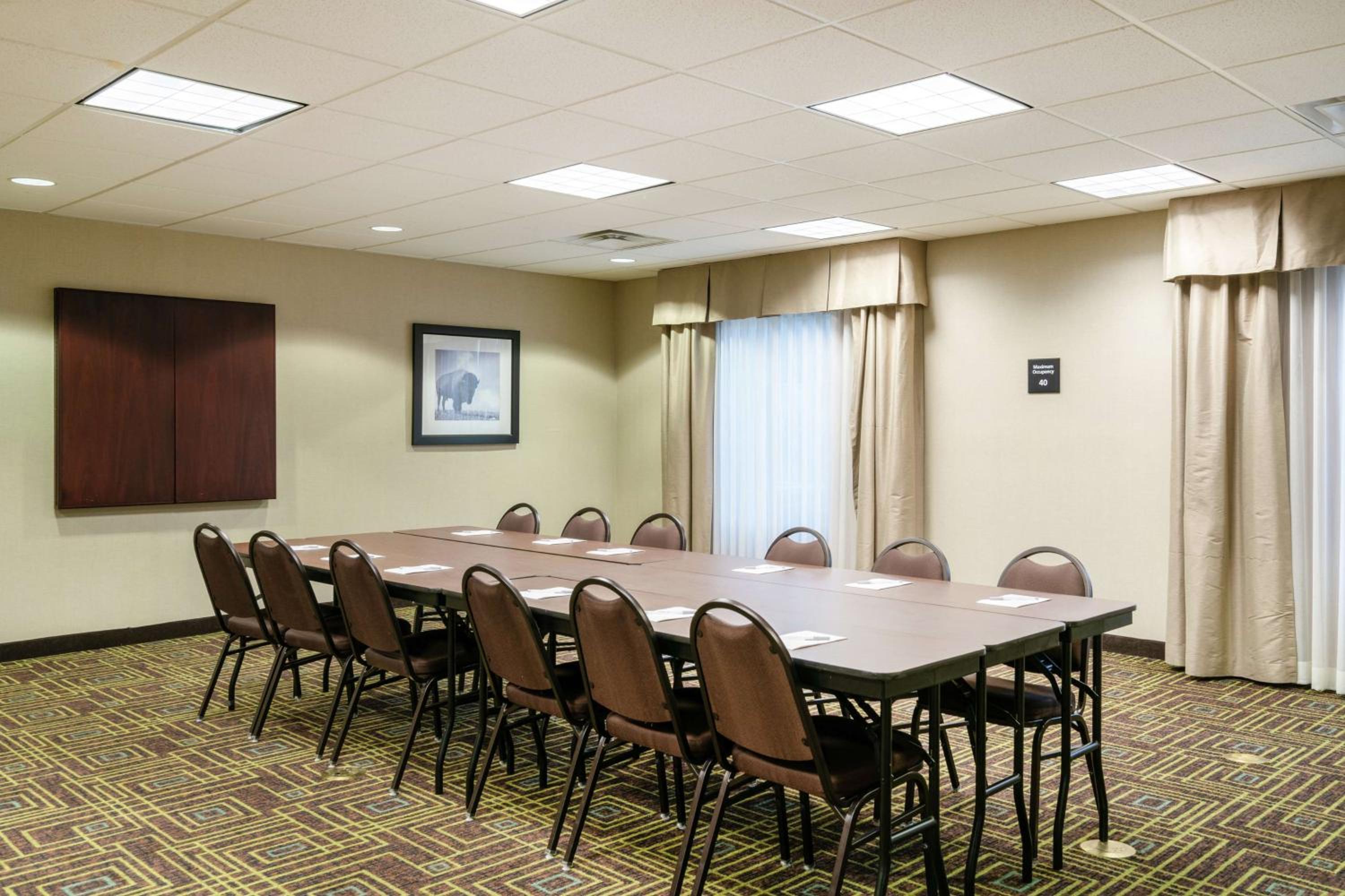 Huntington Vacations - Hampton Inn University Area, Huntington, Wv - Property Image 6