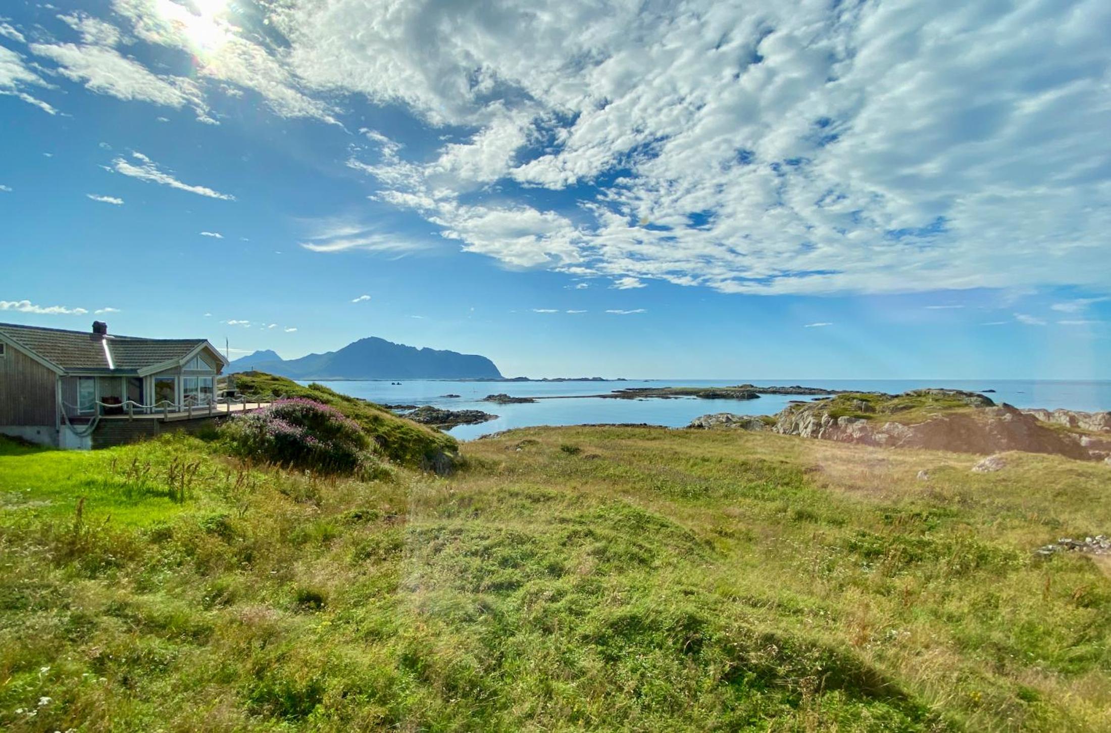 Sunset Panorama - Superior Cabin Lofoten view 4