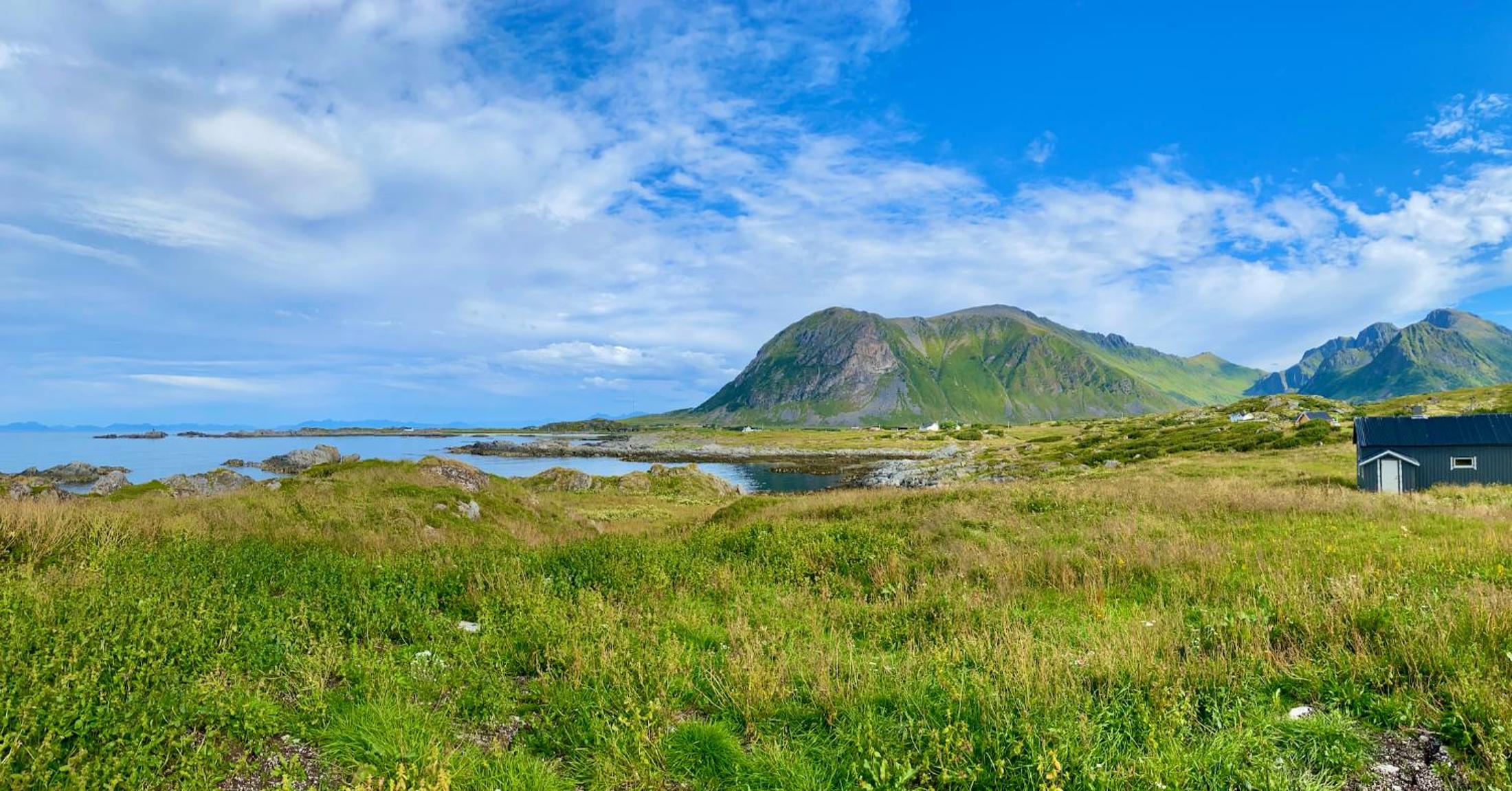 Sunset Panorama - Superior Cabin Lofoten view 5