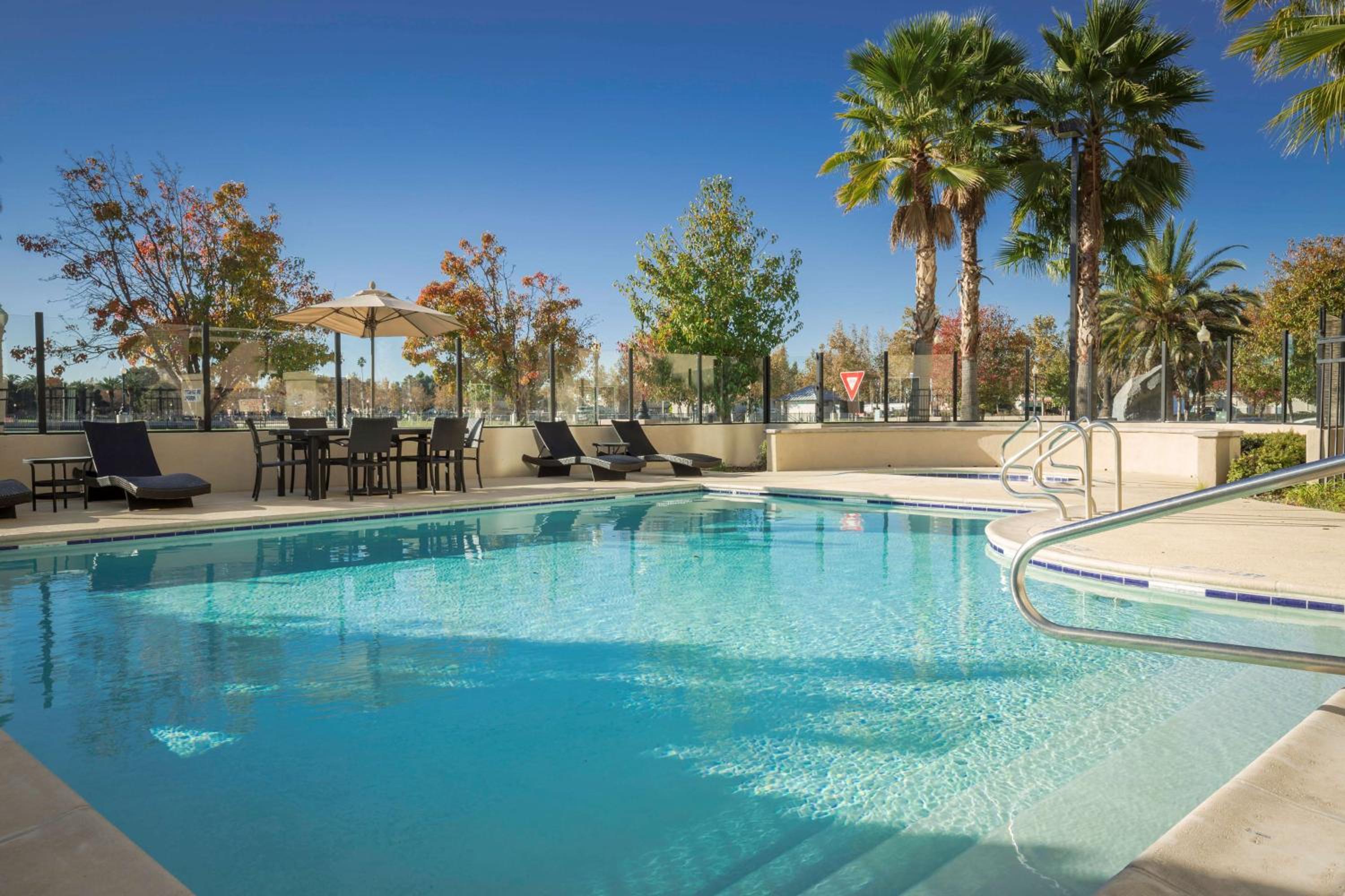 Hampton Inn Suites Suisun City Waterfront - Property Image 7