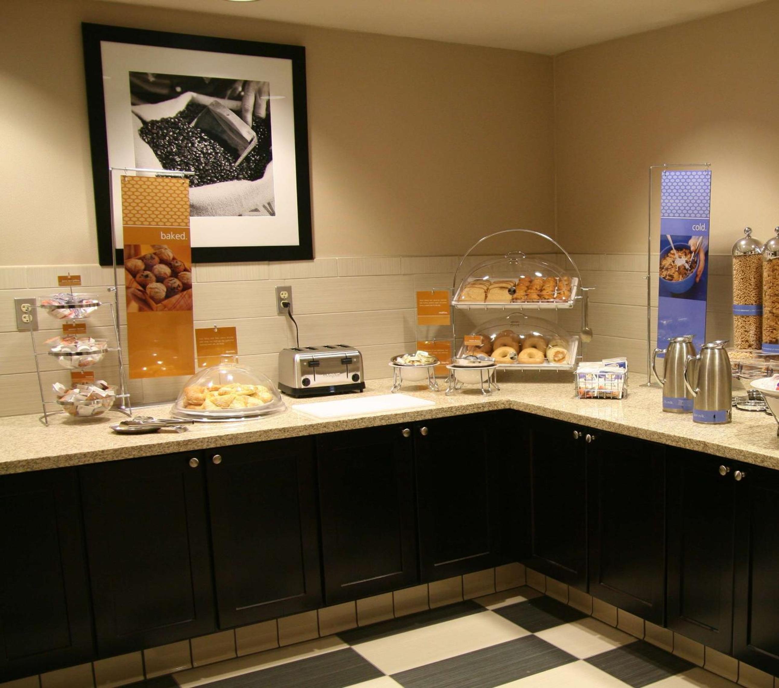 Hampton Inn Suites Suisun City Waterfront - Property Image 8