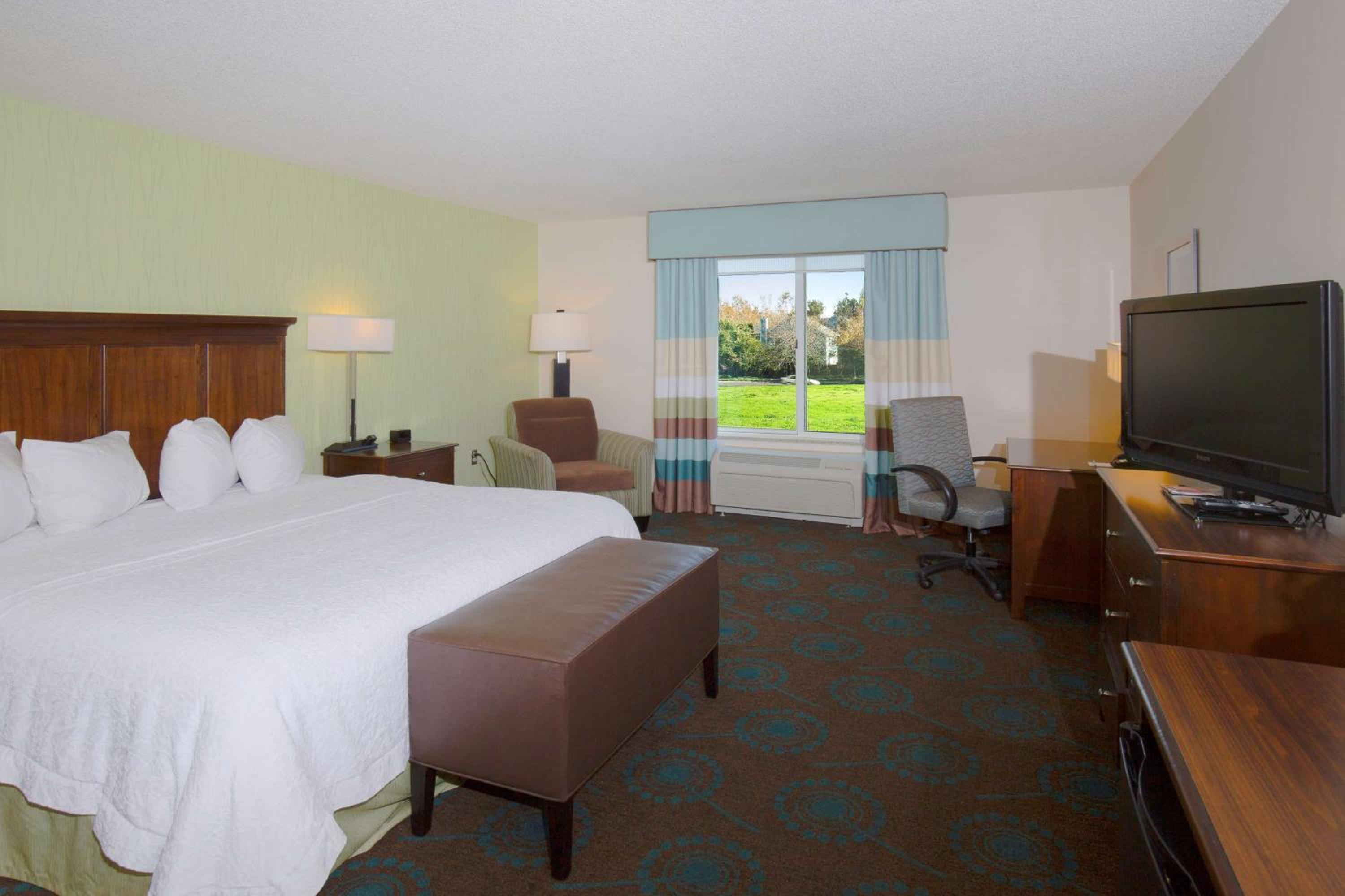 Hampton Inn  Suites Suisun City Waterfront - Property Image 12