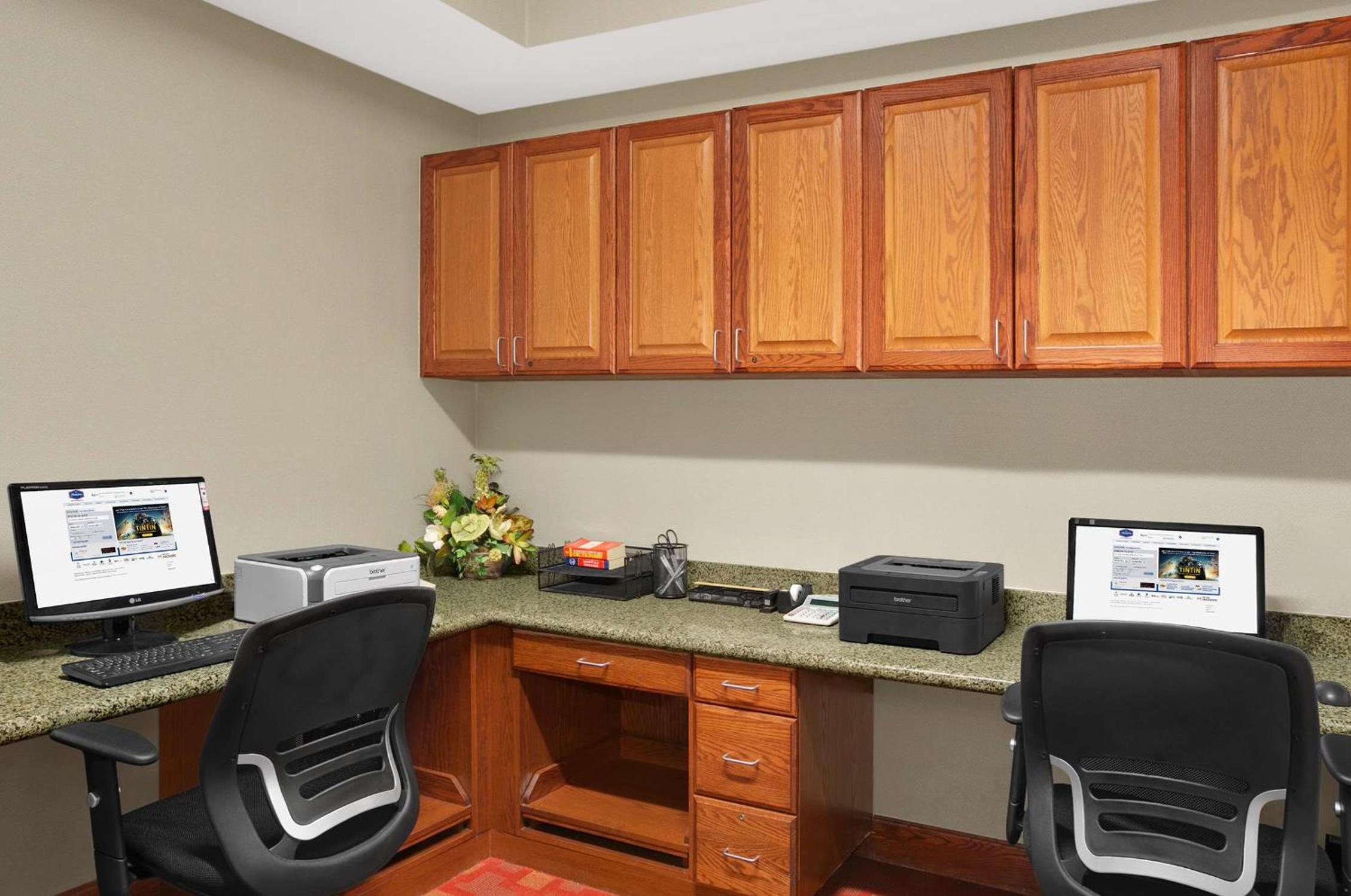 Athens Vacations - Hampton Inn Athens - Property Image 3