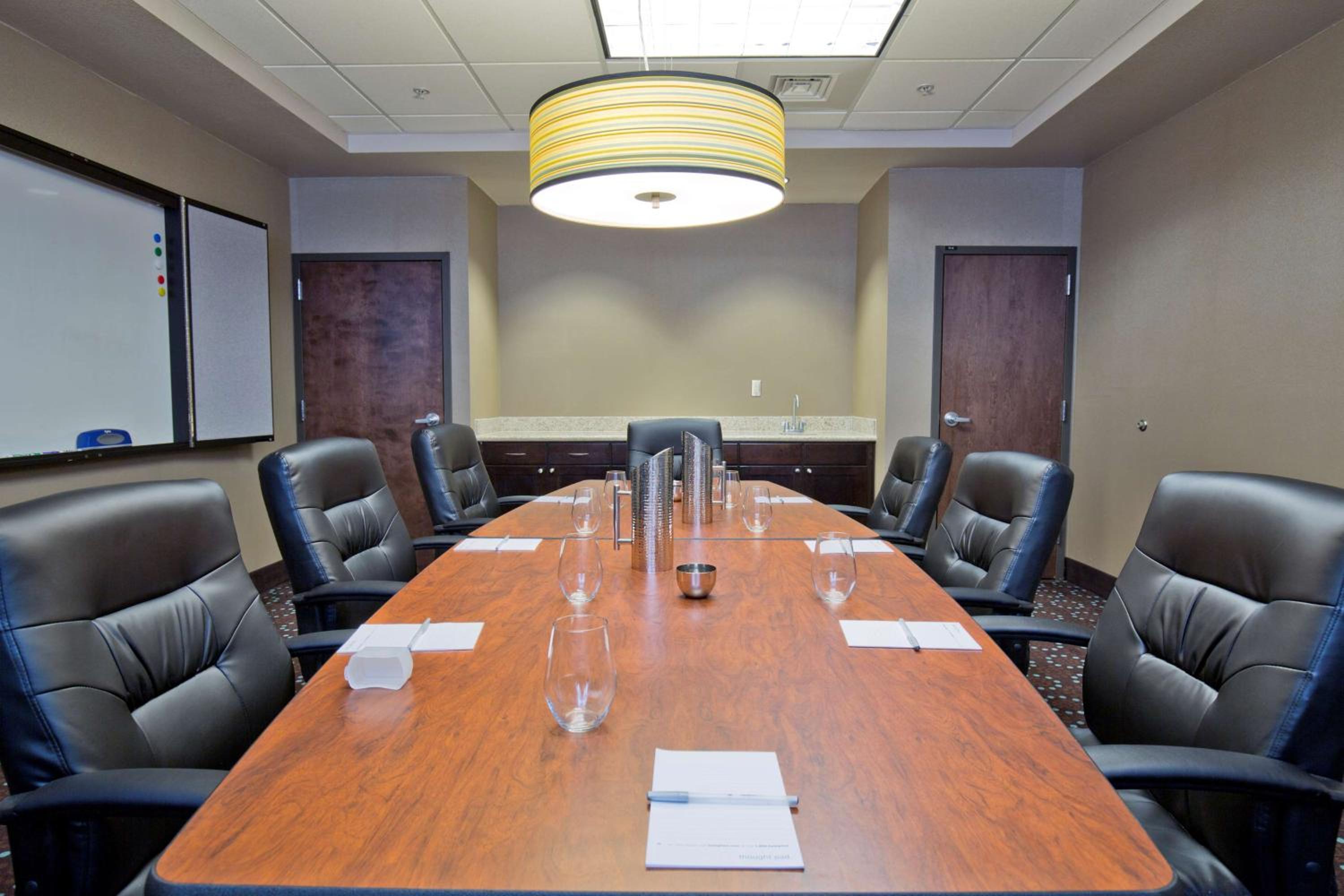 Hampton Inn Suites Suisun City Waterfront - Property Image 29