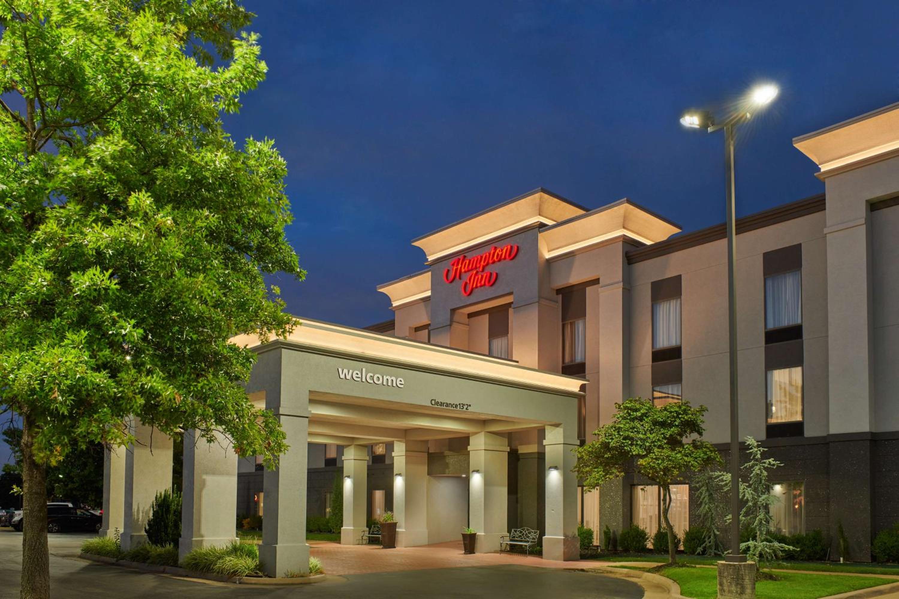 Bartlesville Vacations - Hampton Inn Bartlesville - Property Image 1