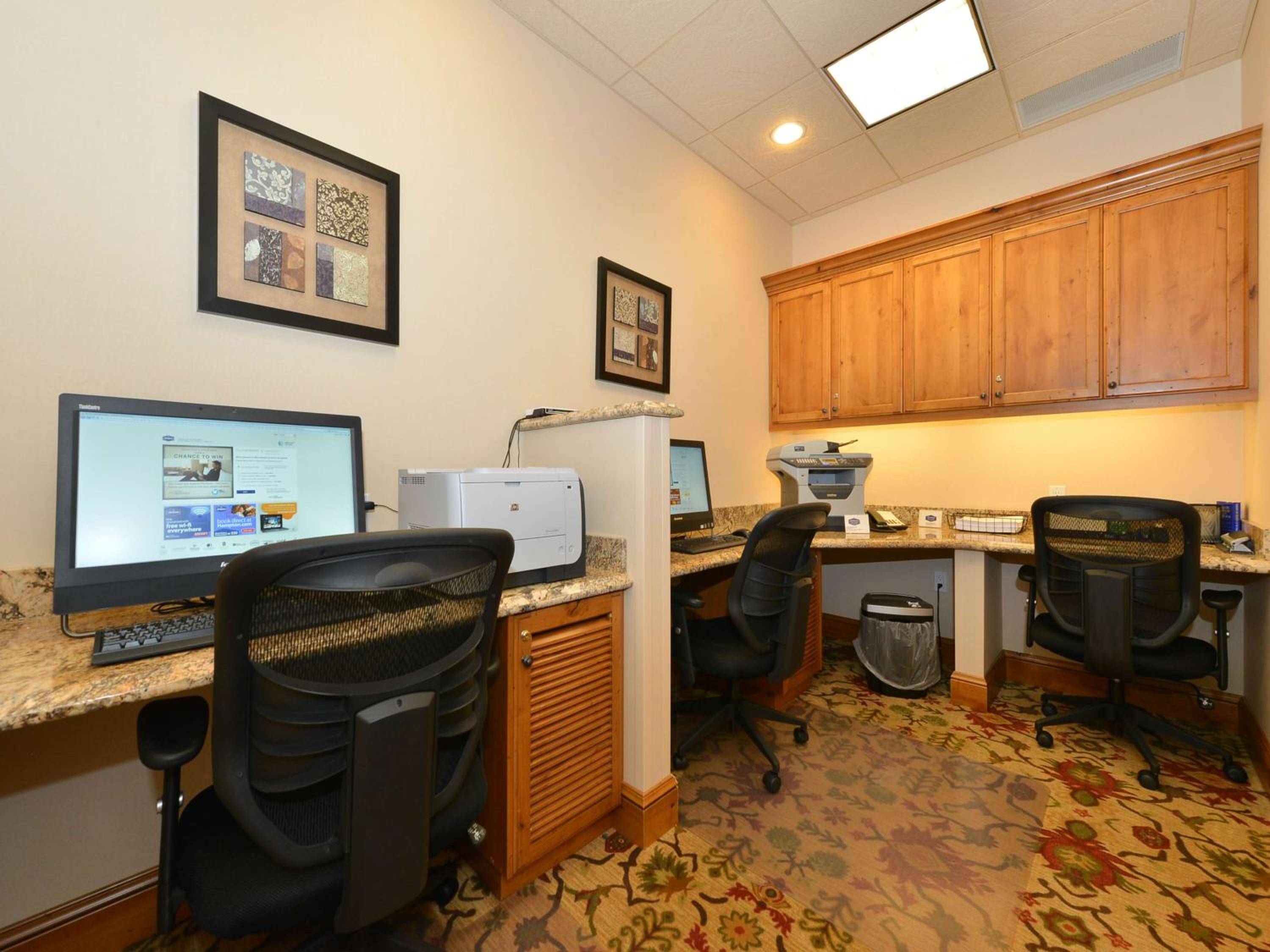 Buffalo Vacations - Hampton Inn  Suites Buffalo - Property Image 3