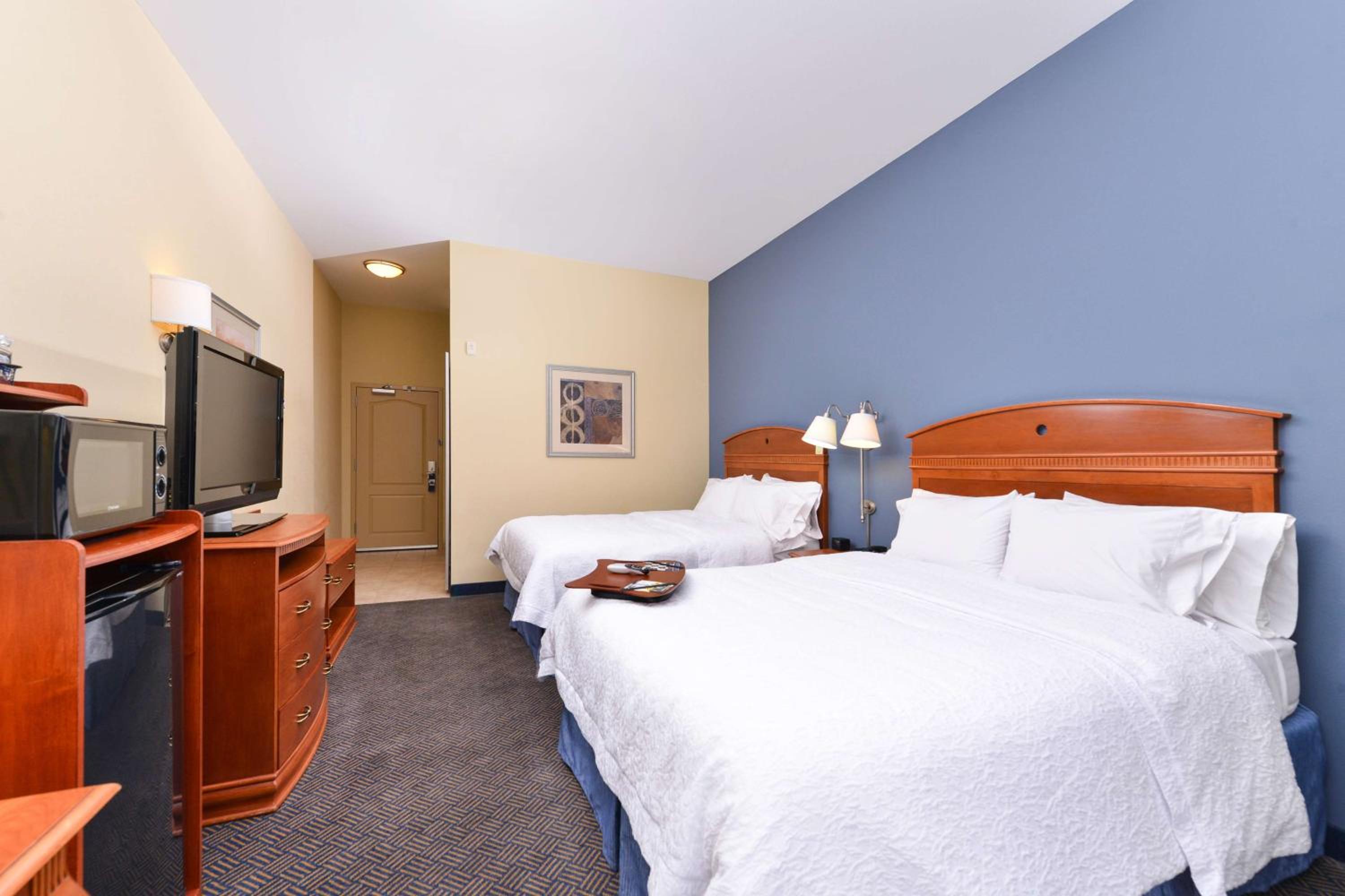 Evanston Vacations - Hampton Inn Evanston - Property Image 9