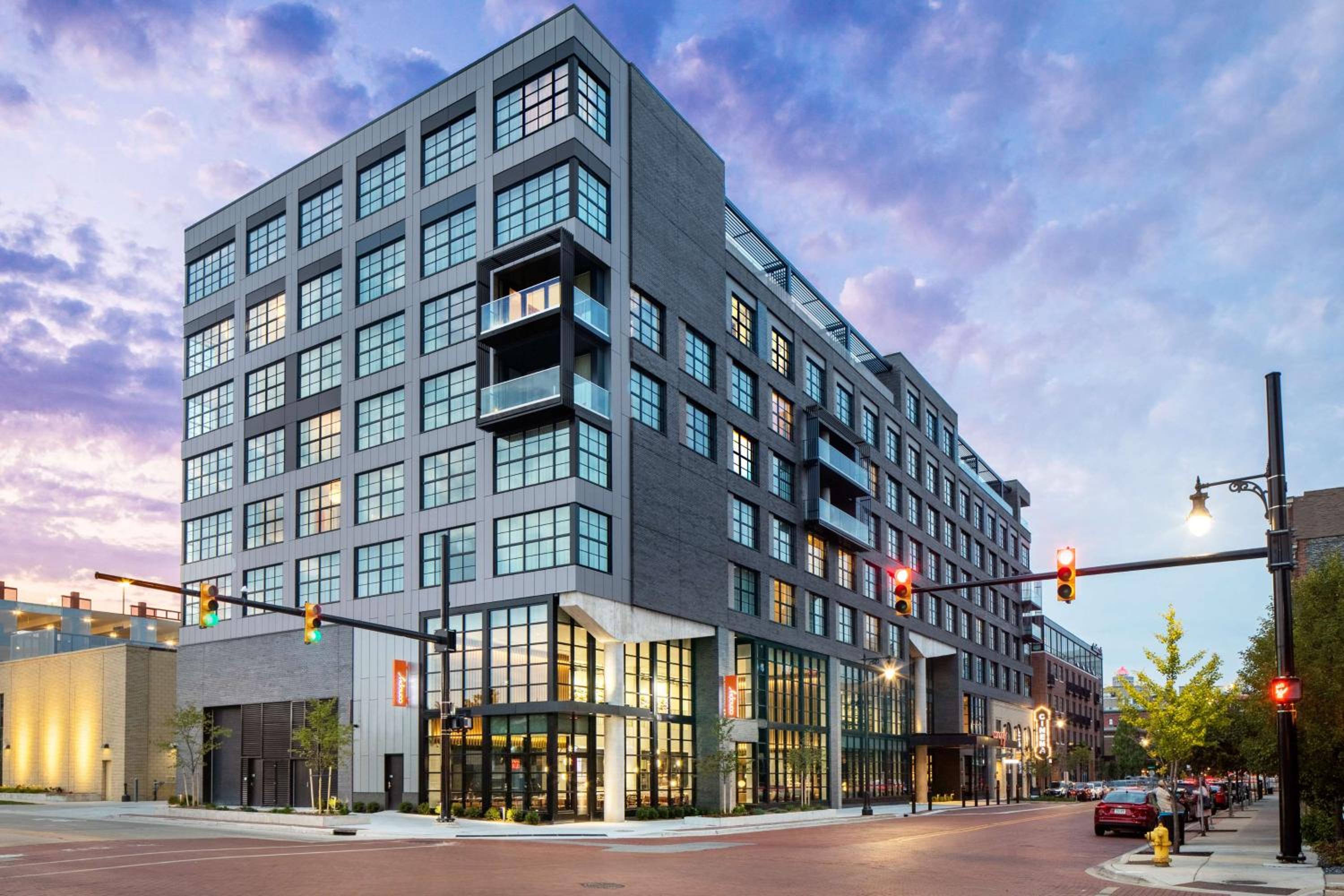 Hotel Canopy By Hilton Grand Rapids Downtown - Image 1