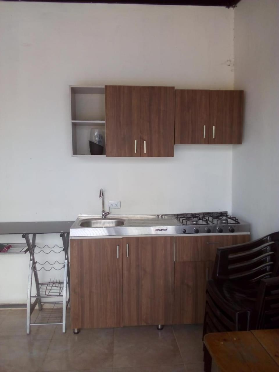 CASA CON PISCINA PRIVADA RICAURTE