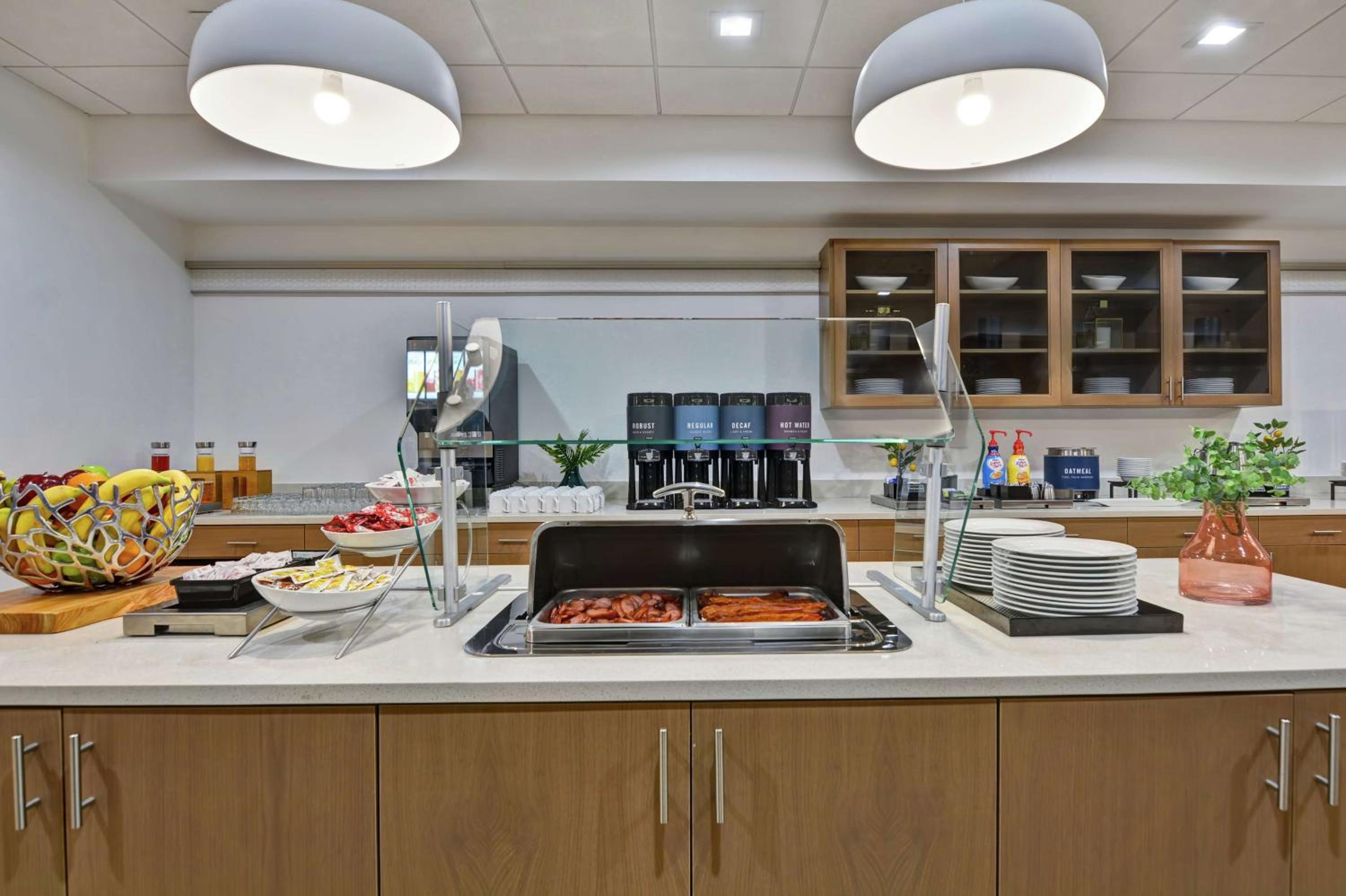 San Diego Vacations - Hampton Inn Chula Vista Eastlake - Property Image 35