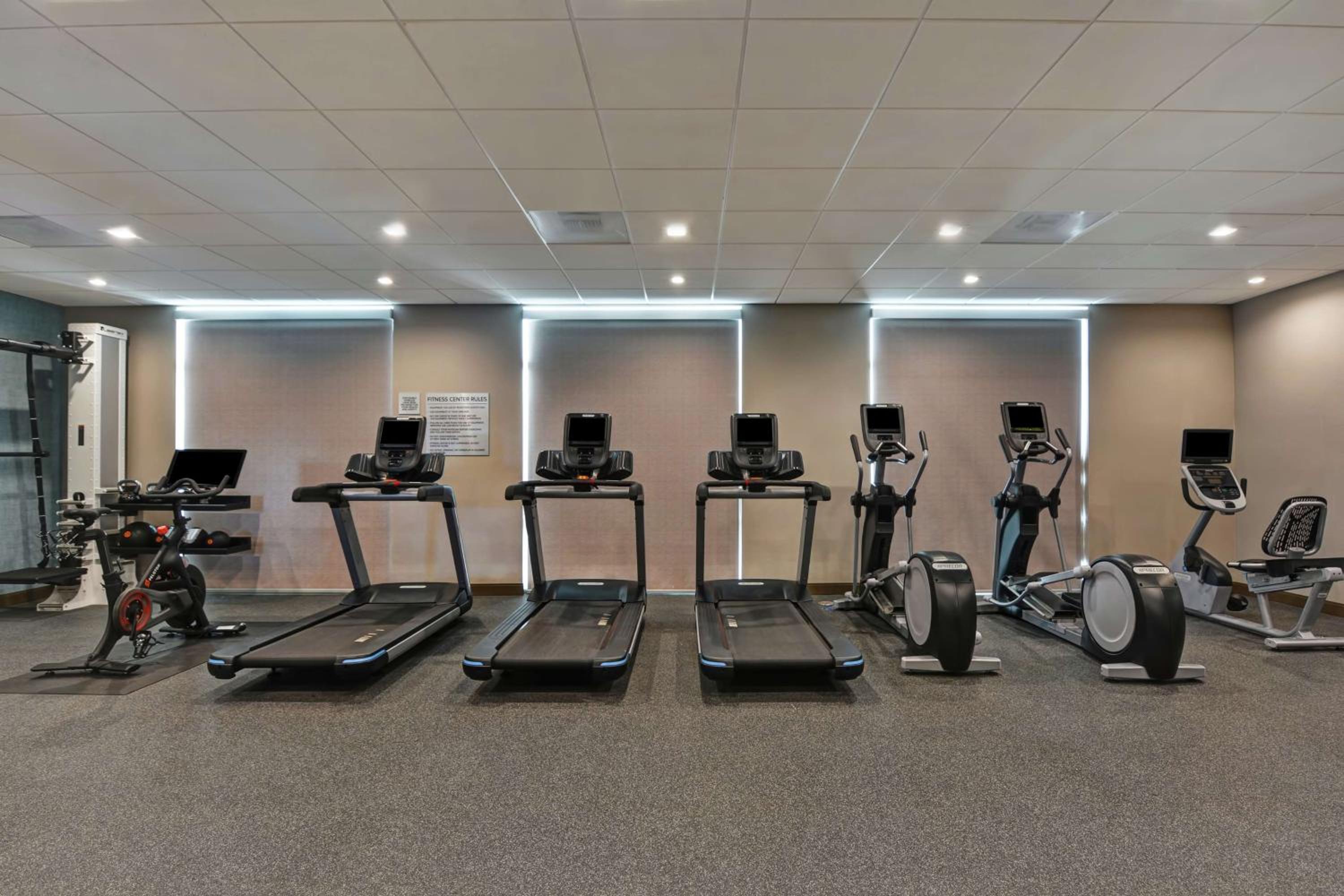 San Diego Vacations - Hampton Inn Chula Vista Eastlake - Property Image 2