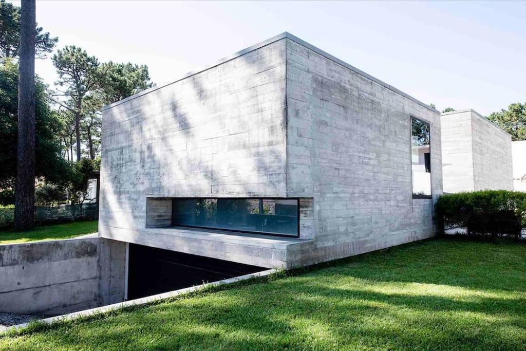 Contemporary Beach House Cabedelo view 4