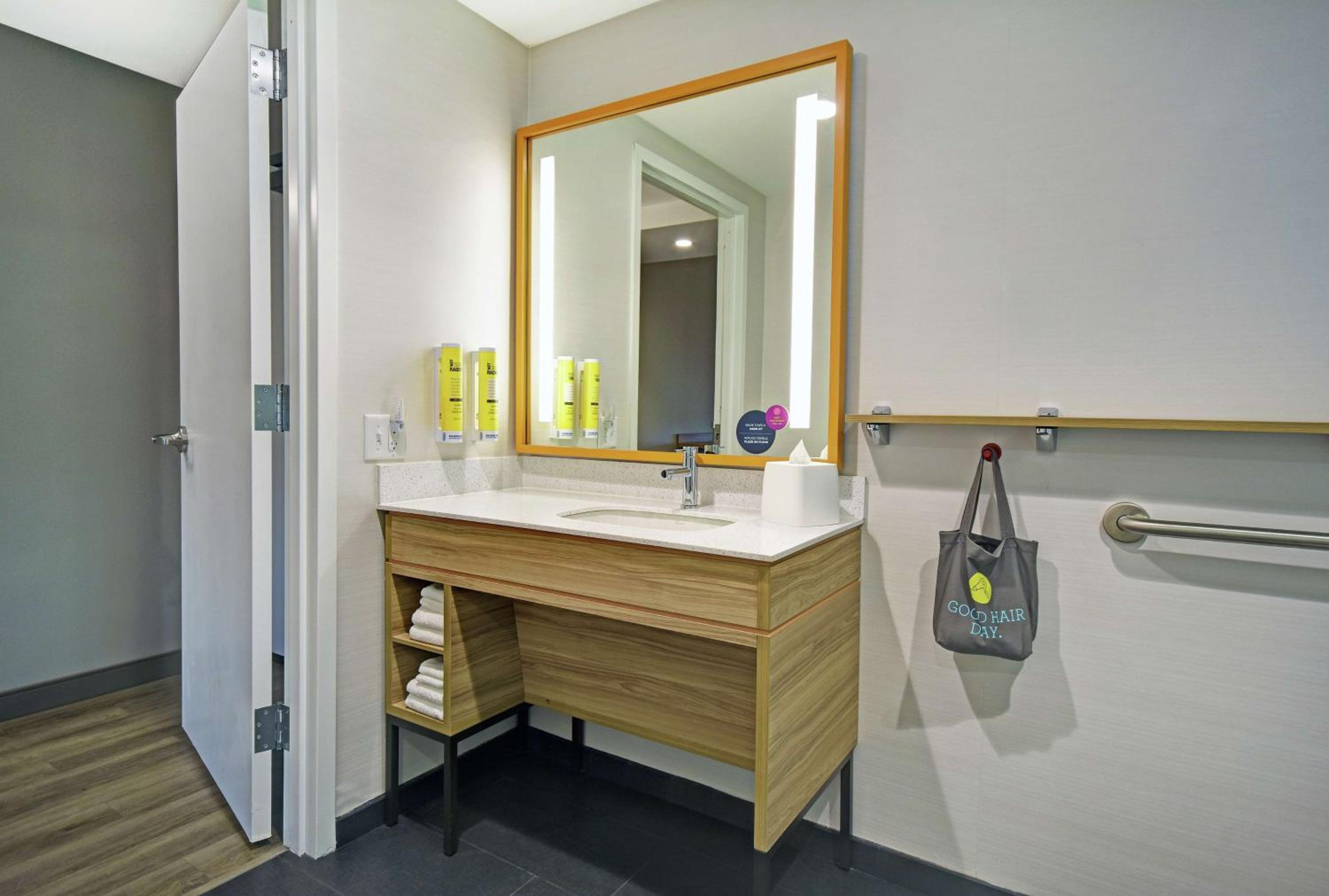Tru By Hilton Portland Airport Area Me - Property Image 29
