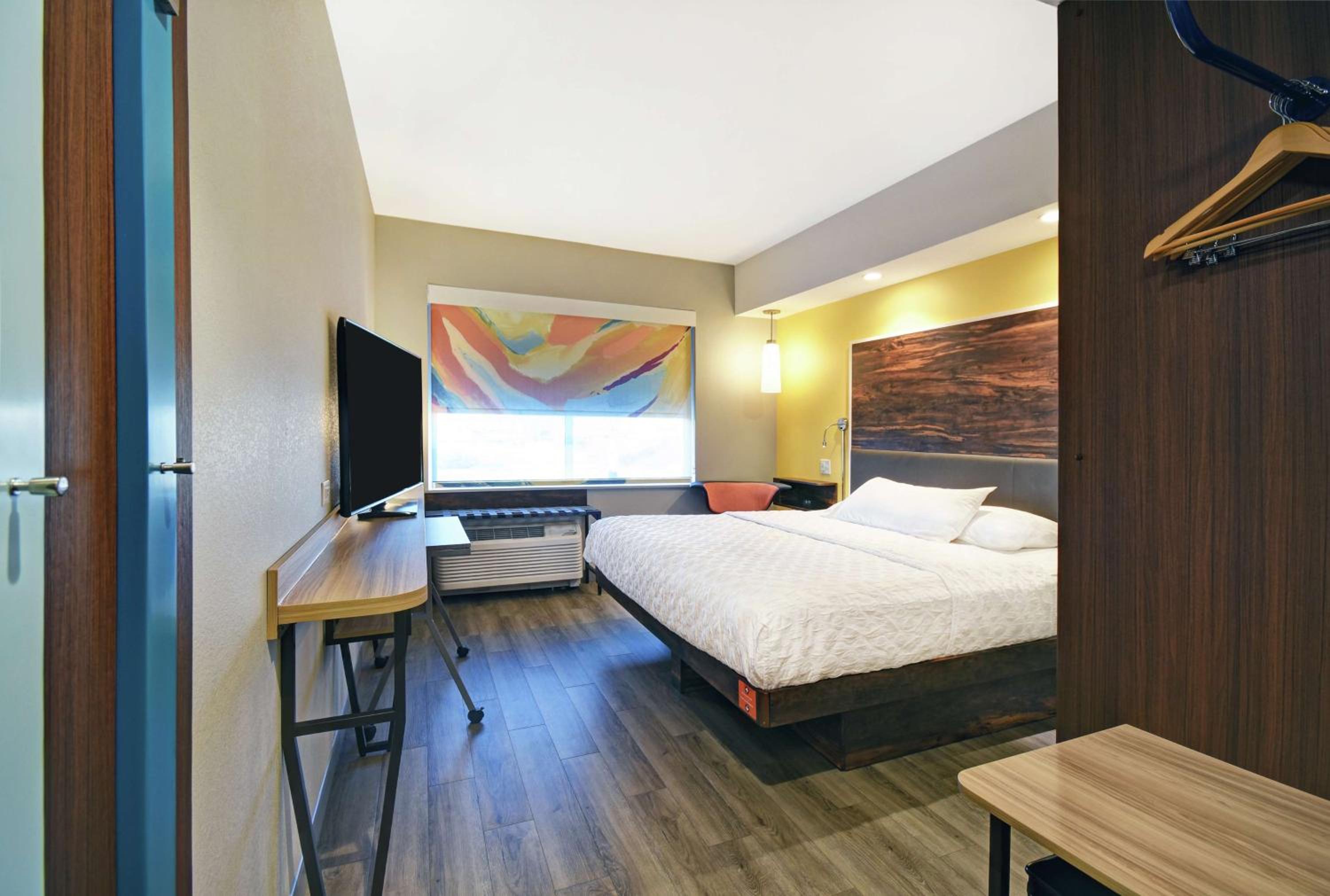 Tru By Hilton Portland Airport Area Me - Property Image 7