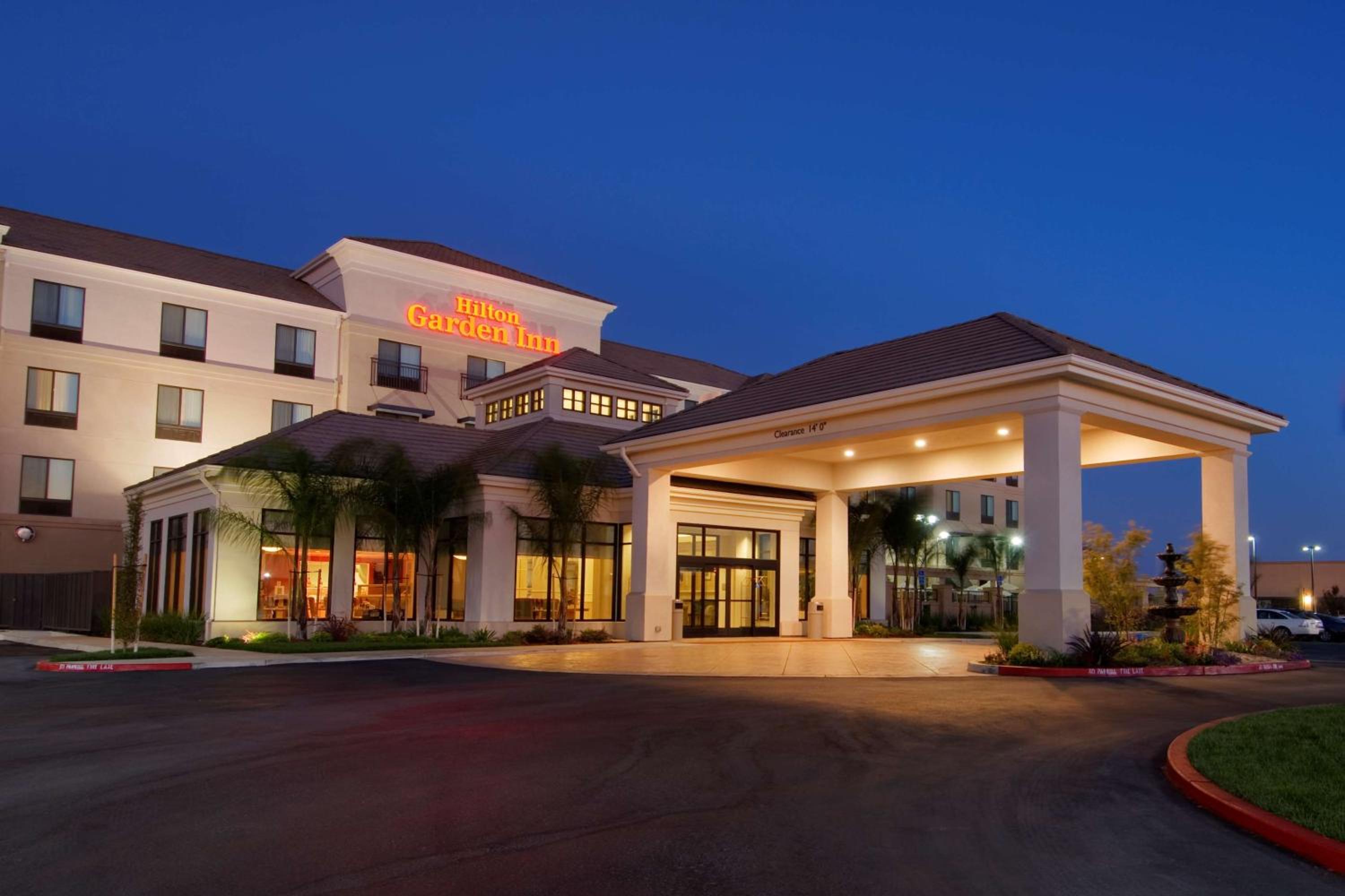 Hotel Hilton Garden Inn Sacramento Elk Grove - Image 1