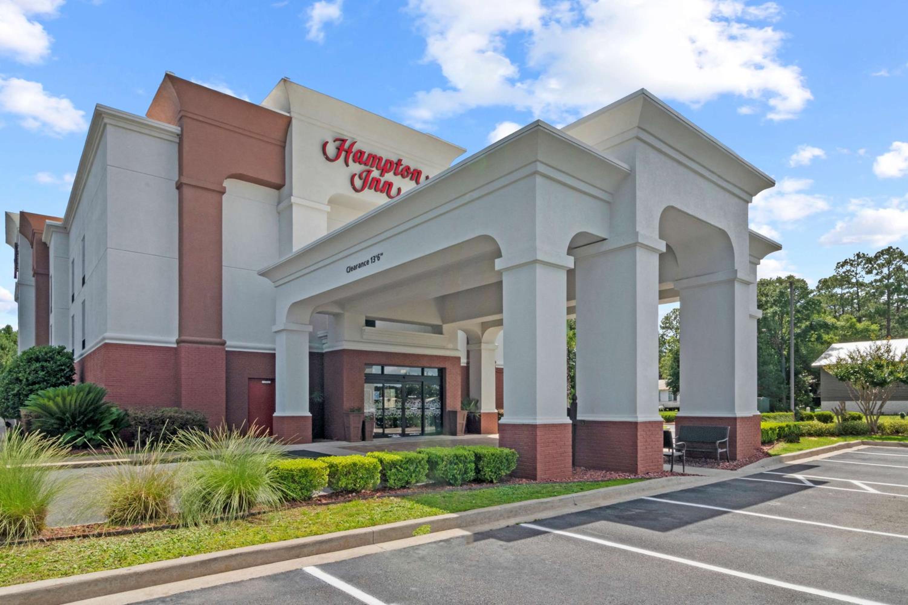 Kingsland Vacations - Hampton Inn Kingsland - Property Image 28