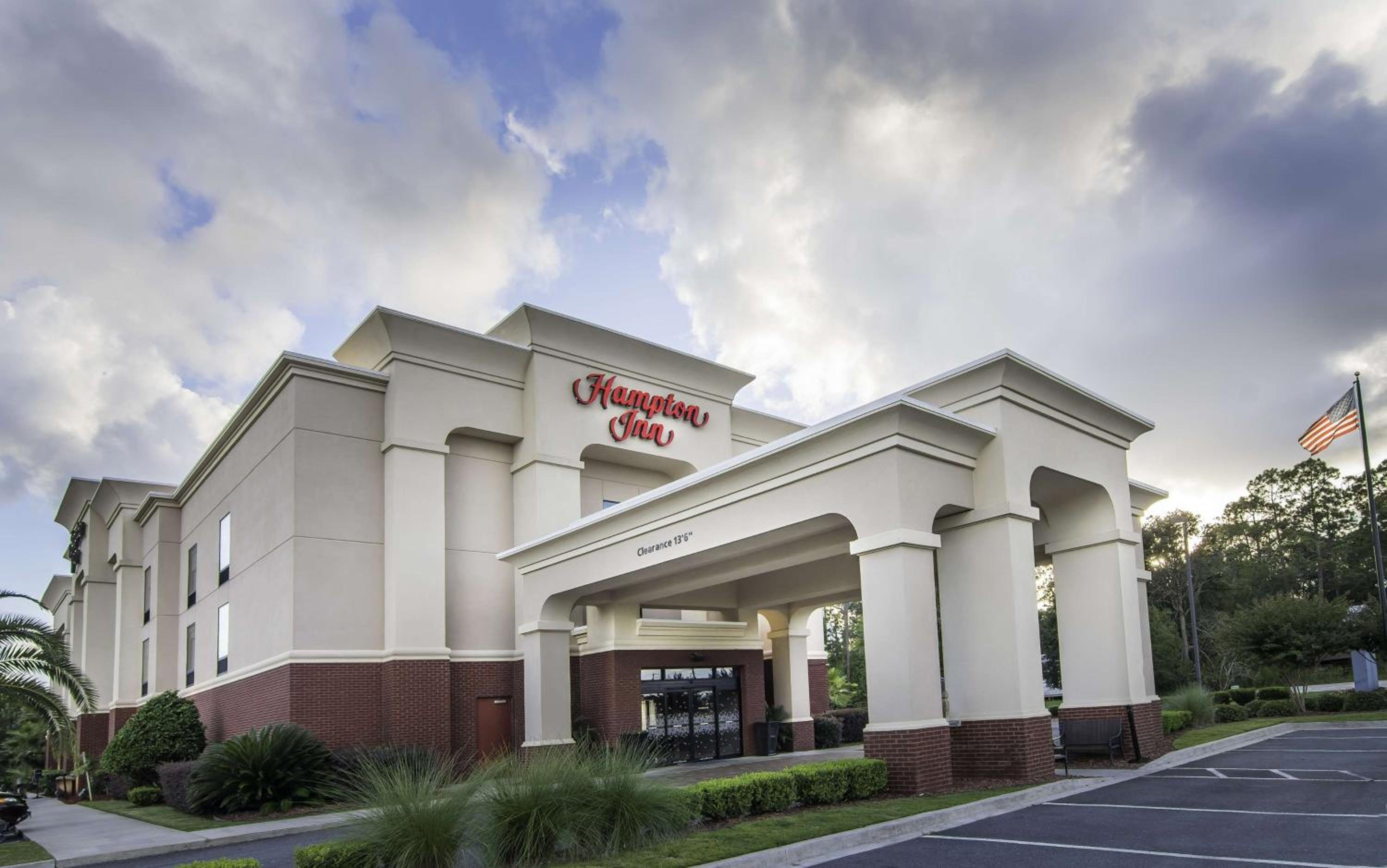 Kingsland Vacations - Hampton Inn Kingsland - Property Image 10