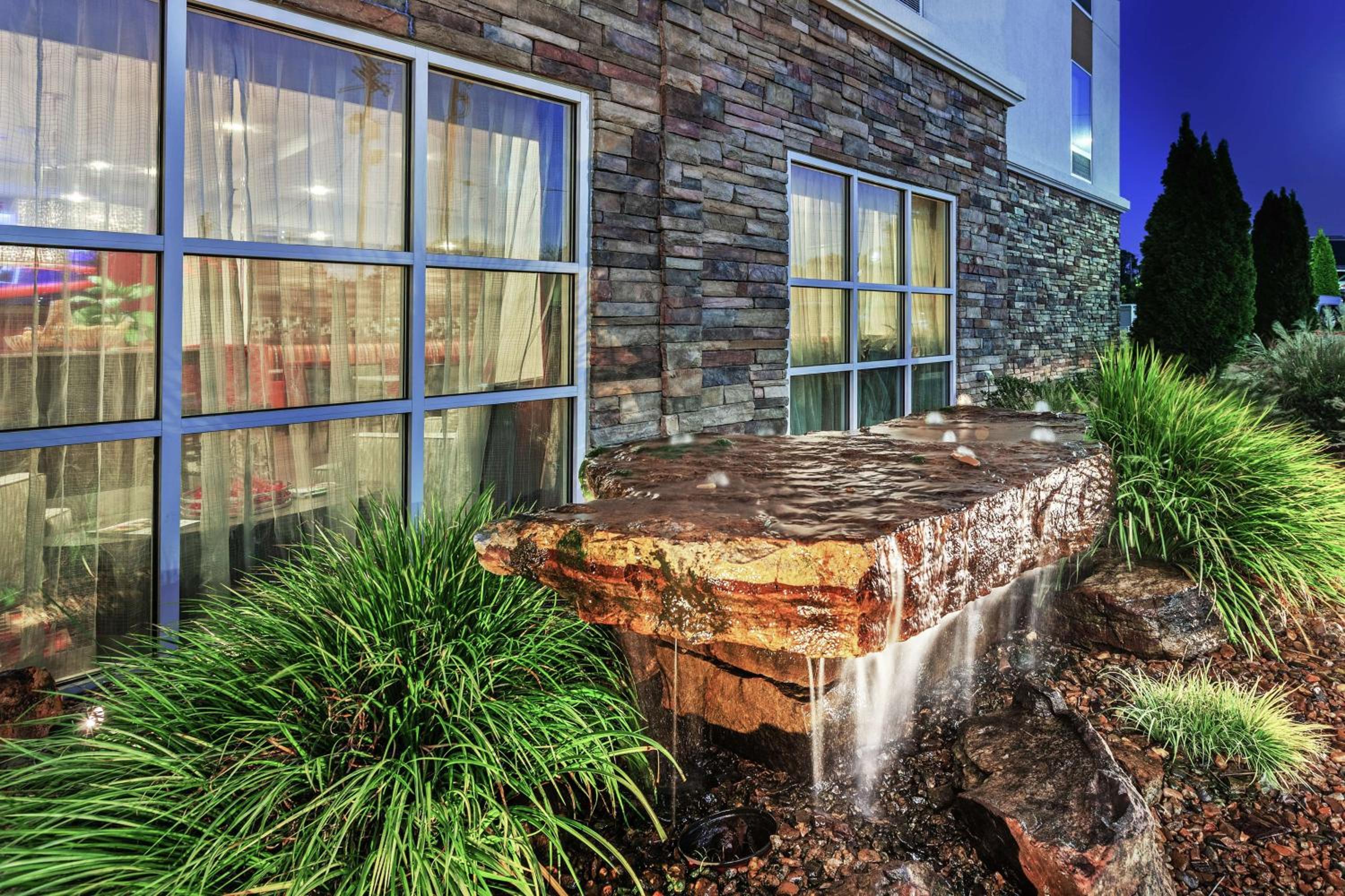 Little Rock Vacations - Hampton Inn North Little Rock McCain Mall, AR - Property Image 3
