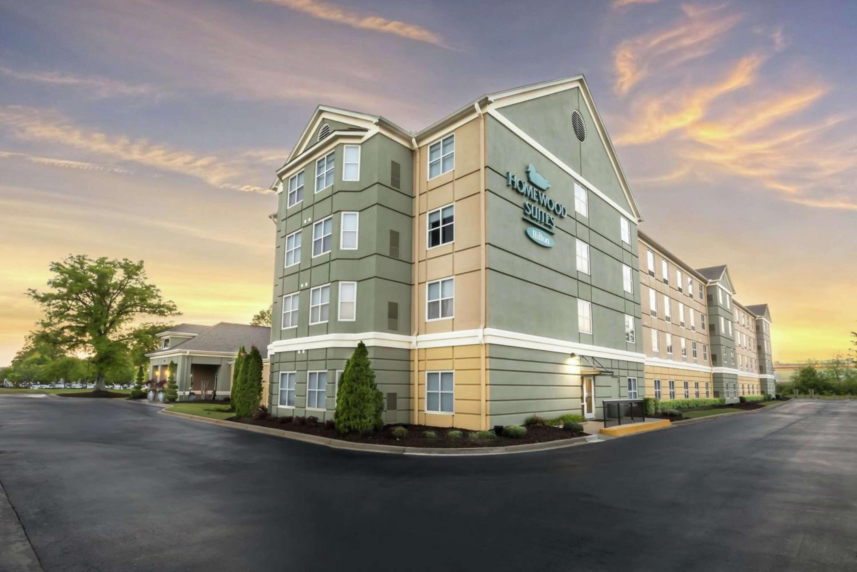 Hotel Homewood Suites by Hilton at Carolina Point - Greenville - Image 1