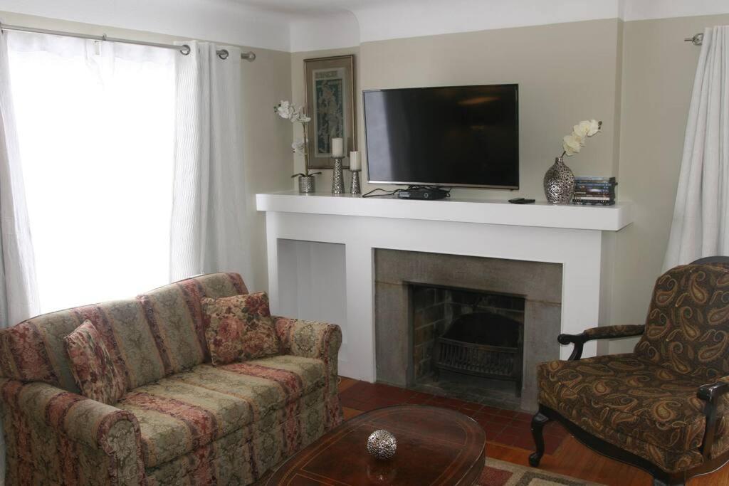 Niagara Riverview Closest to Falls, Free Breakfast Delivered Daily