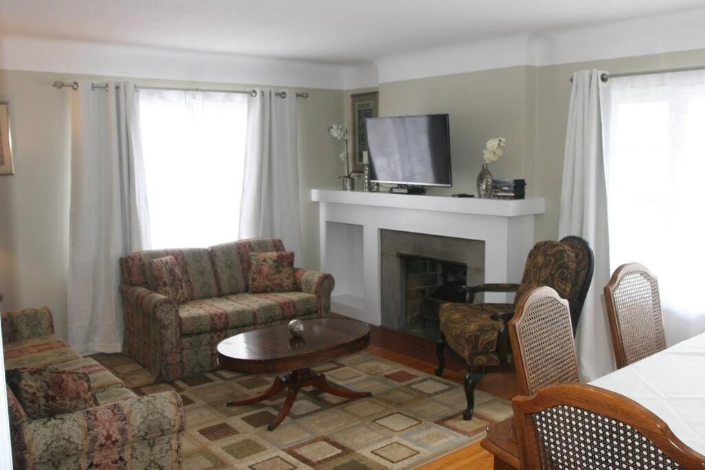 Niagara Riverview Closest to Falls, Free Breakfast Delivered Daily