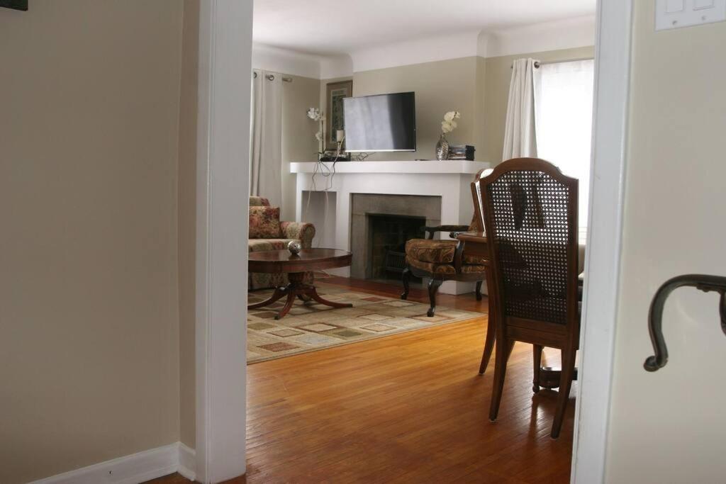 Niagara Riverview Closest to Falls, Free Breakfast Delivered Daily